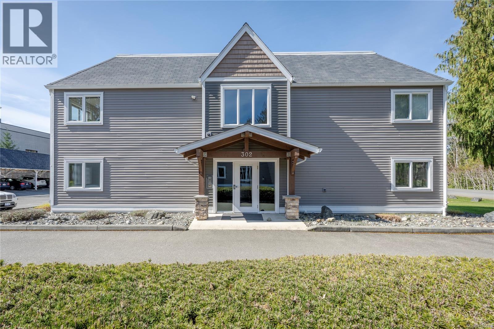 101 302 Village Way, Qualicum Beach