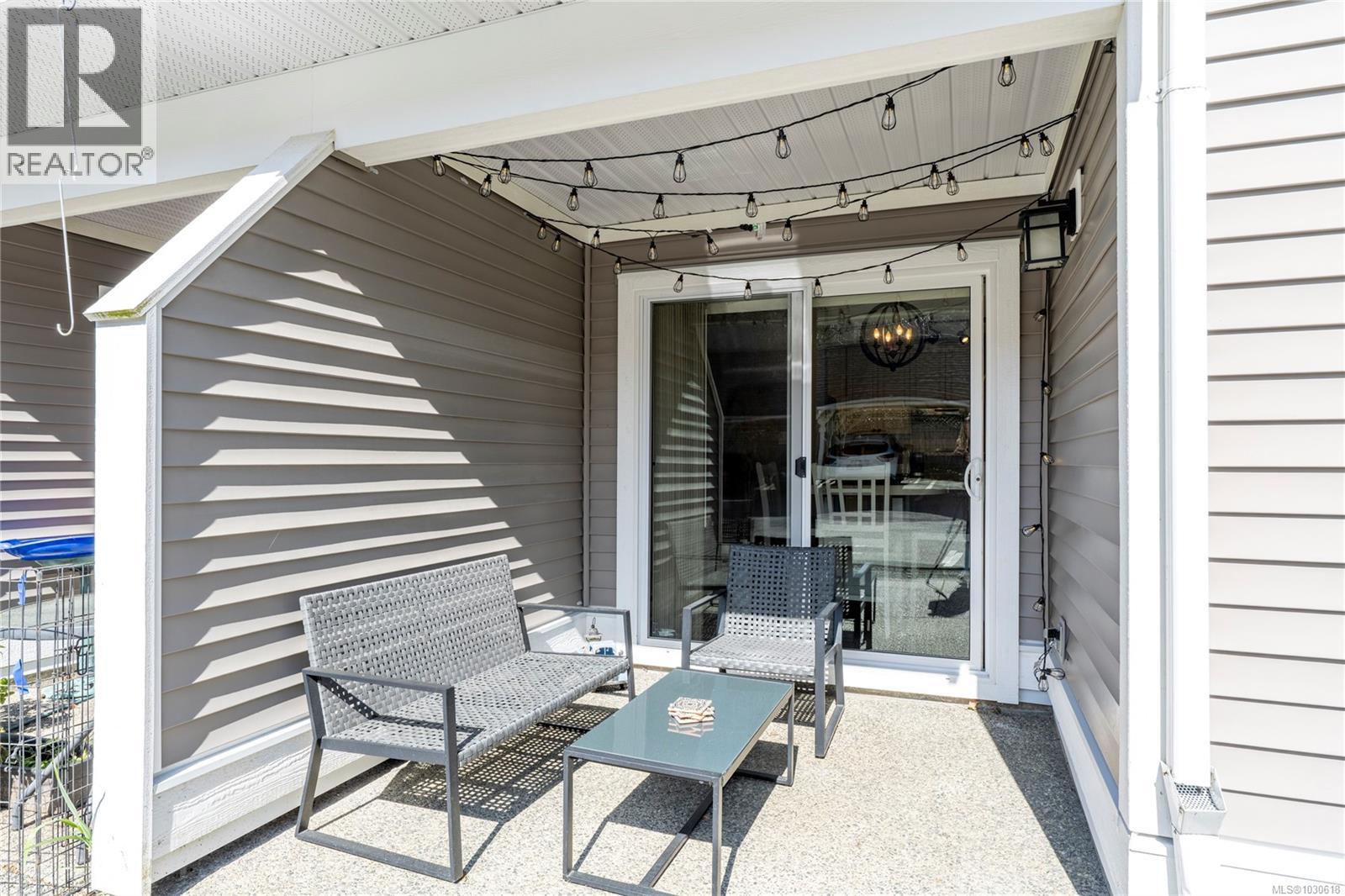 101 302 Village Way, Qualicum Beach