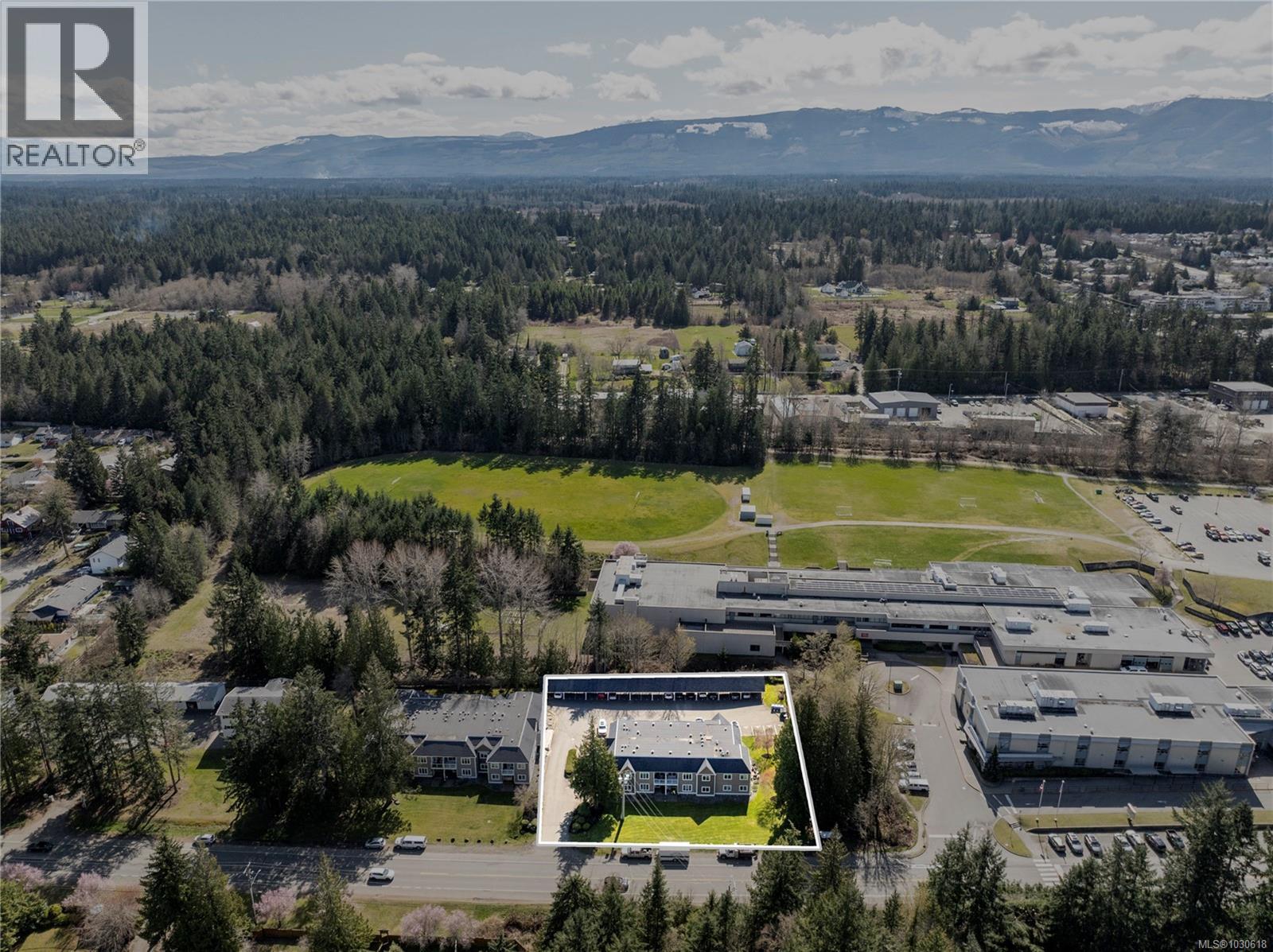 101 302 Village Way, Qualicum Beach