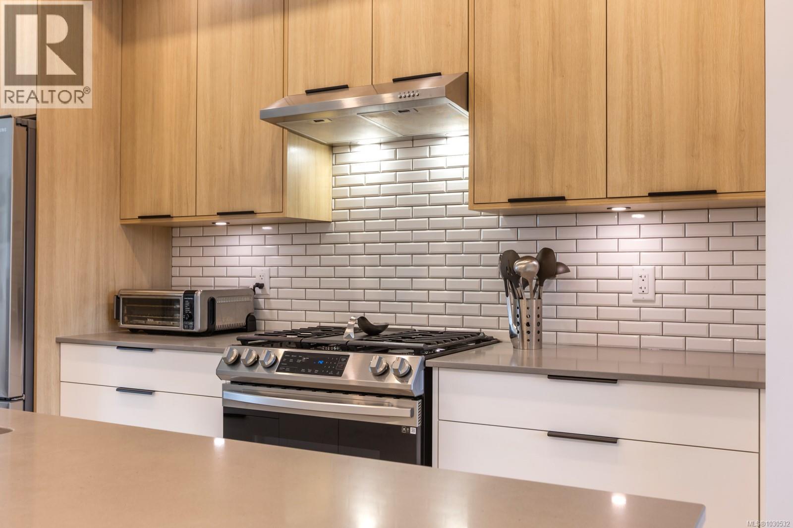 #21 2310 GUTHRIE RD - 15