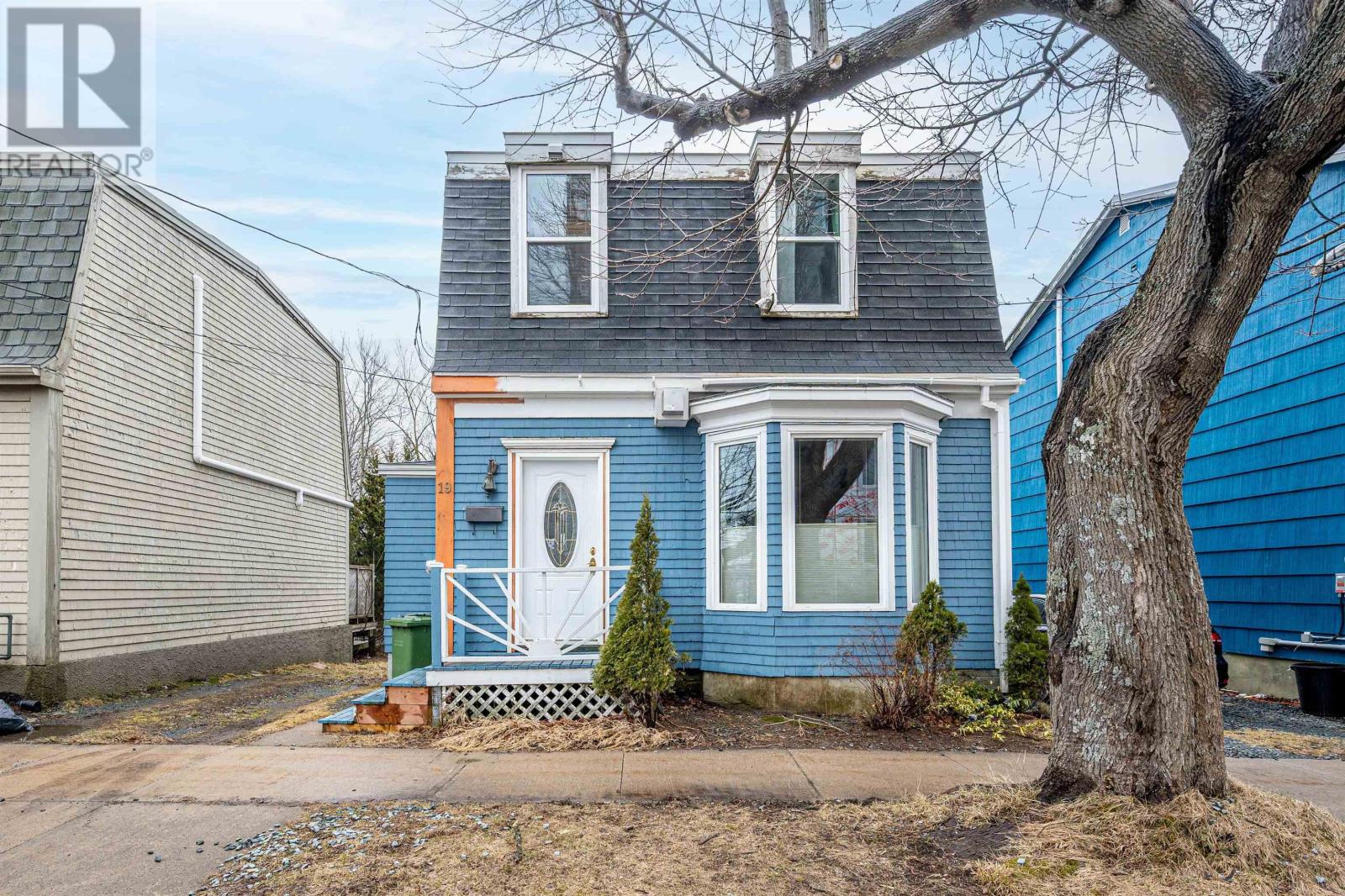 Property 2 of 40 of 19 GEORGE Street