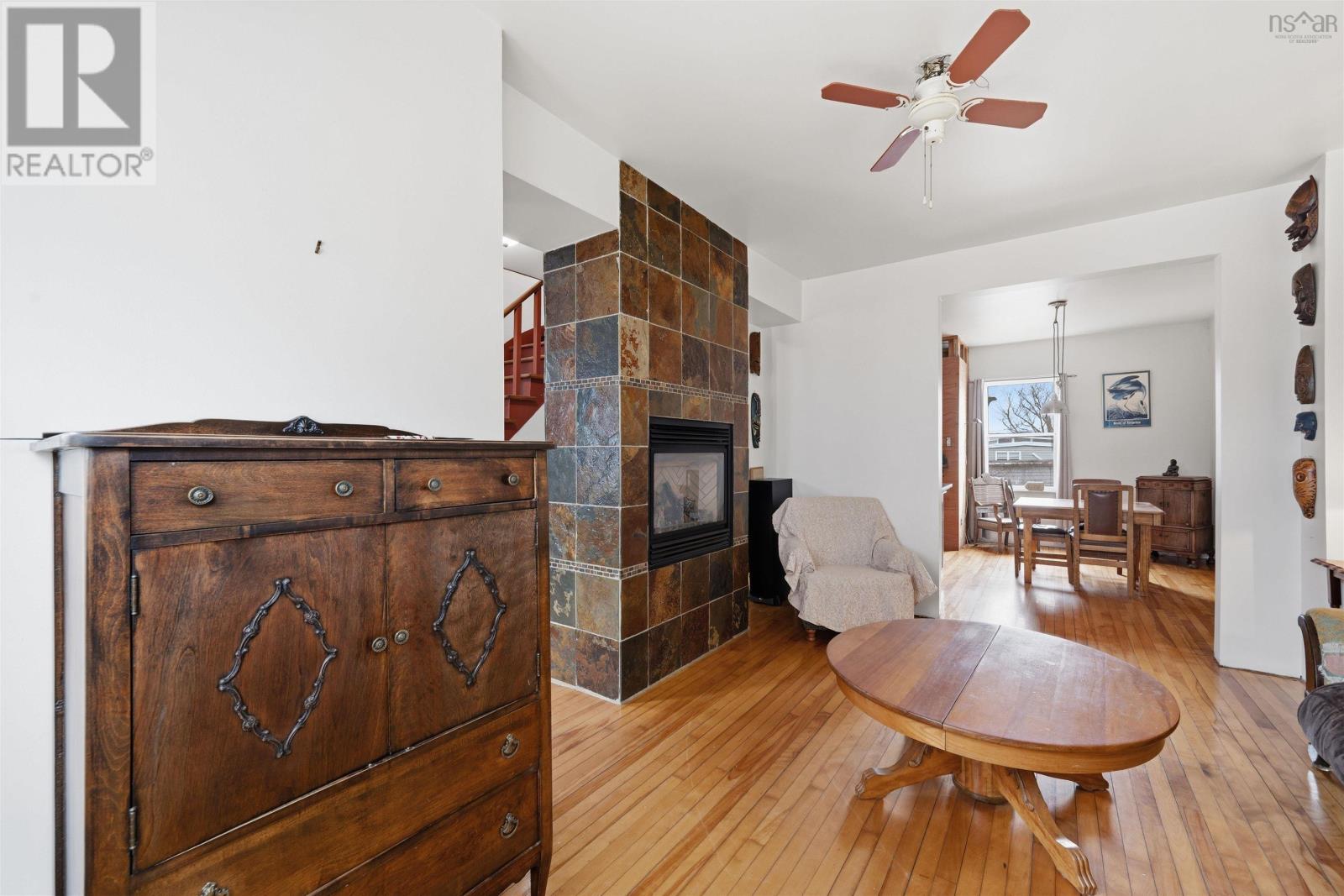 Property 22 of 40 of 19 GEORGE Street