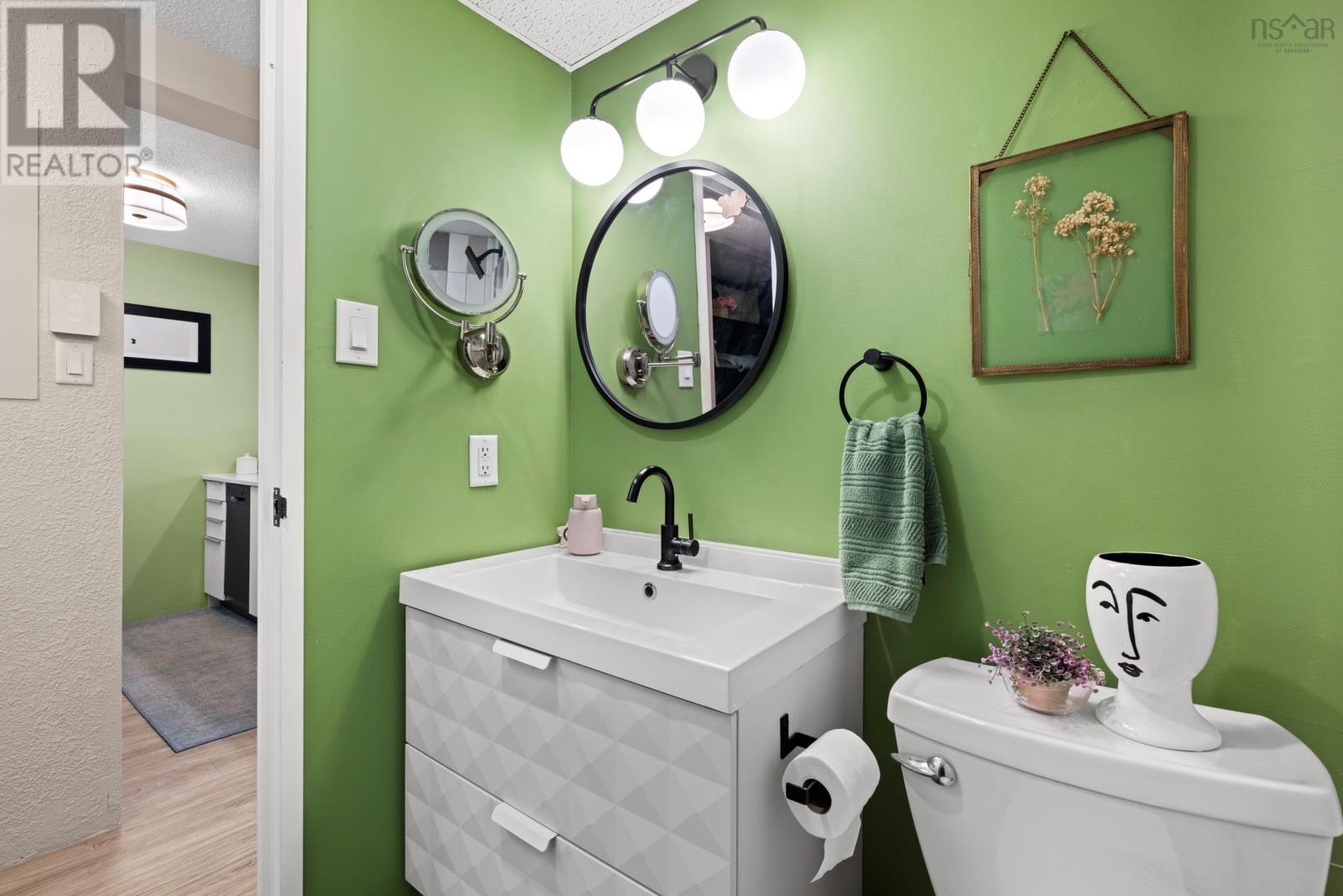 #309 5572 NORTH RIDGE ROAD - 33