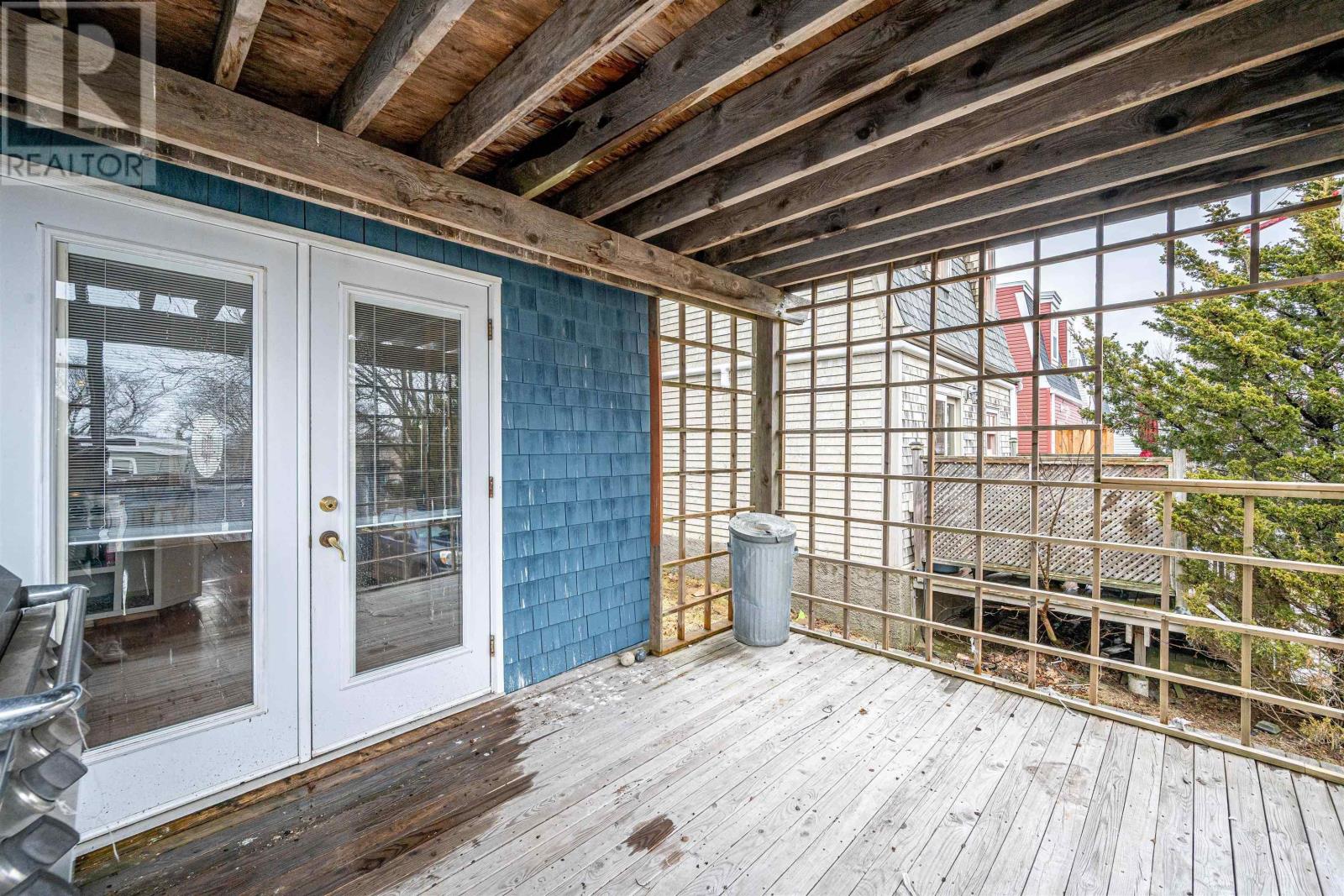 Property 16 of 40 of 19 GEORGE Street