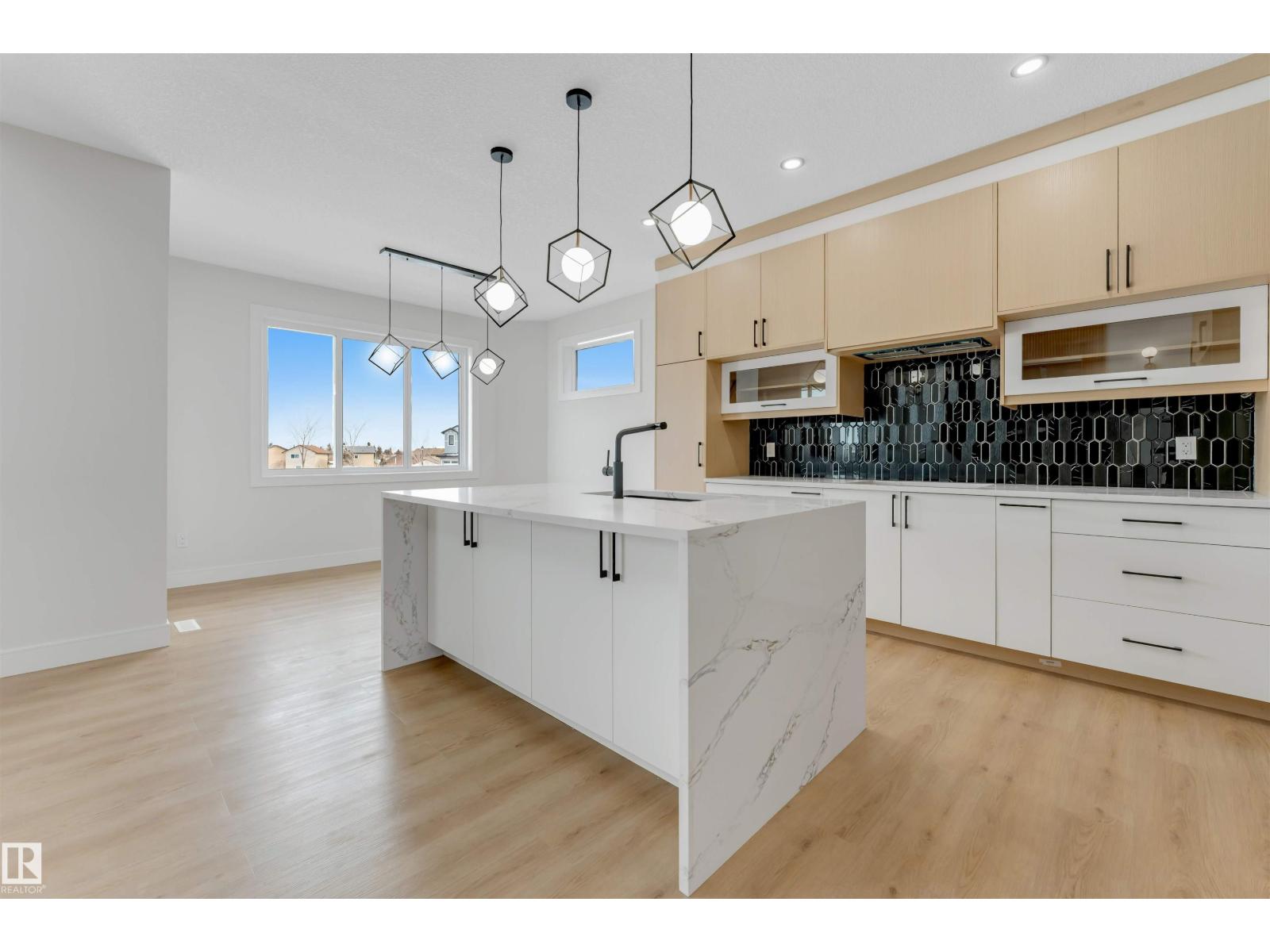 18127 94 ST NW, Edmonton