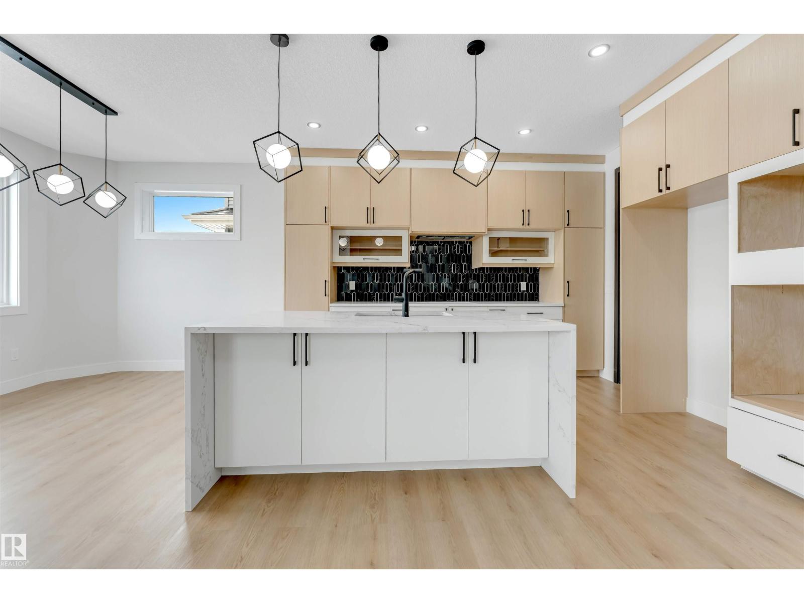 18127 94 ST NW, Edmonton