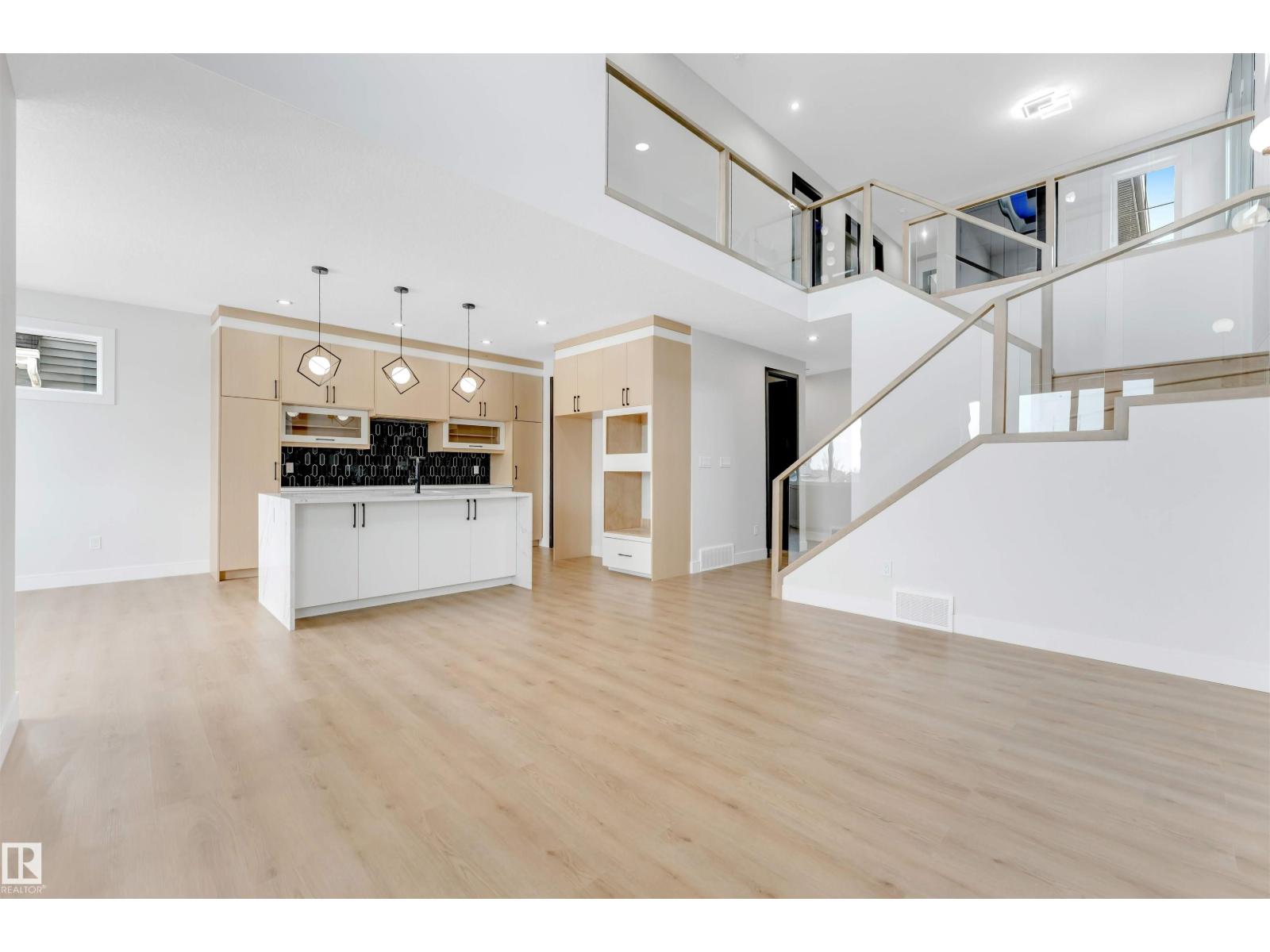 18127 94 ST NW, Edmonton