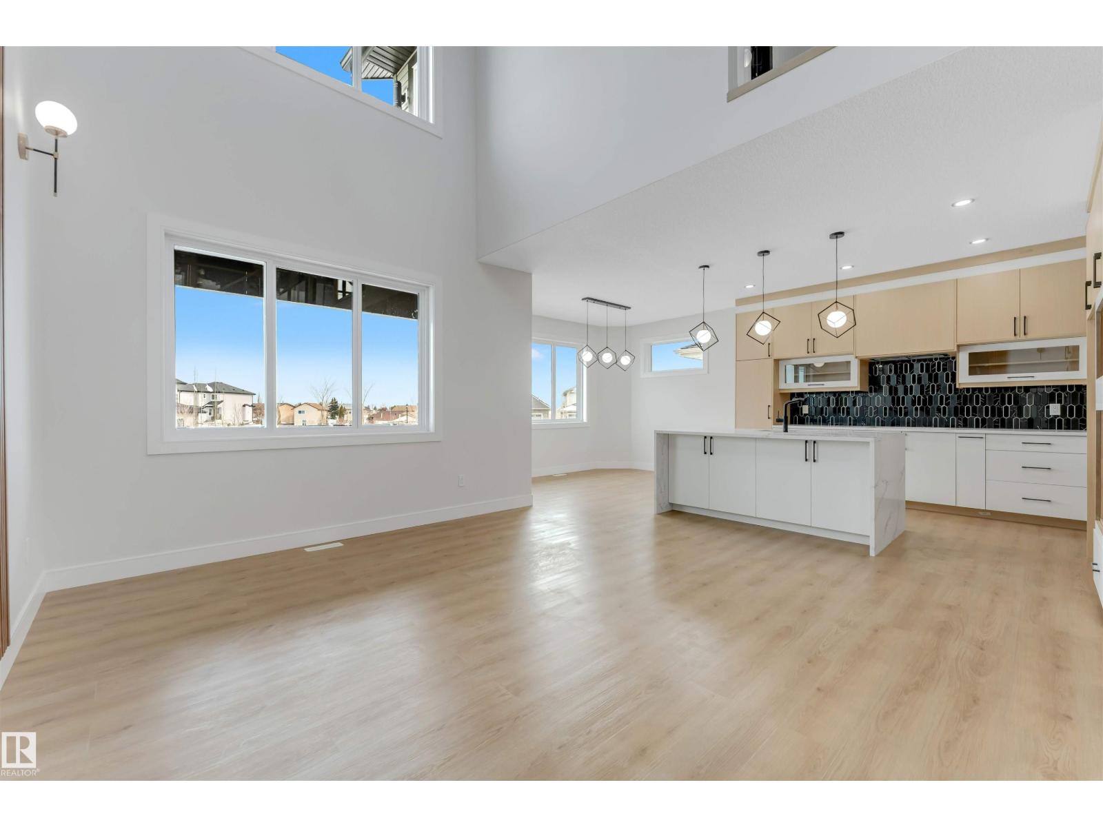 18127 94 ST NW, Edmonton