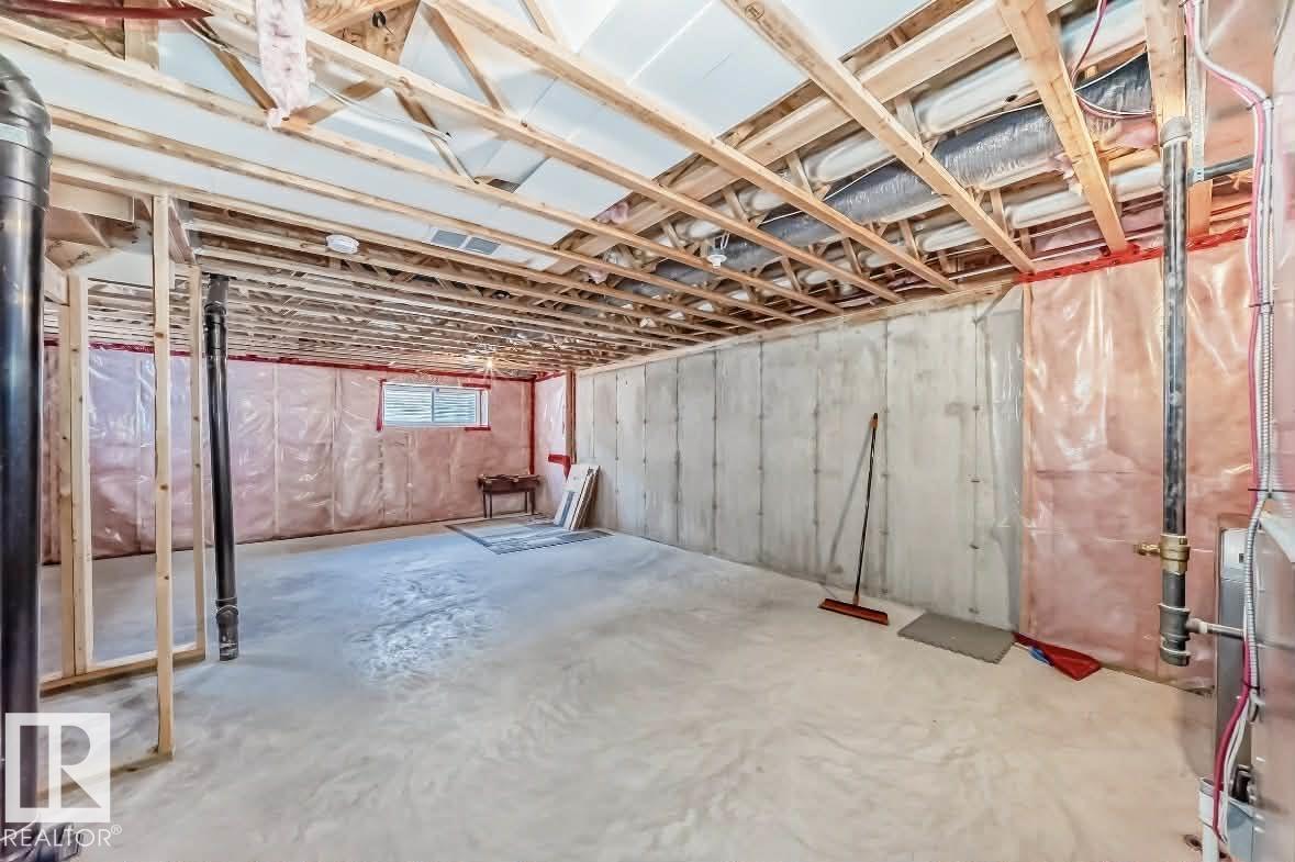 3008 17 AV AV NW NW, Edmonton