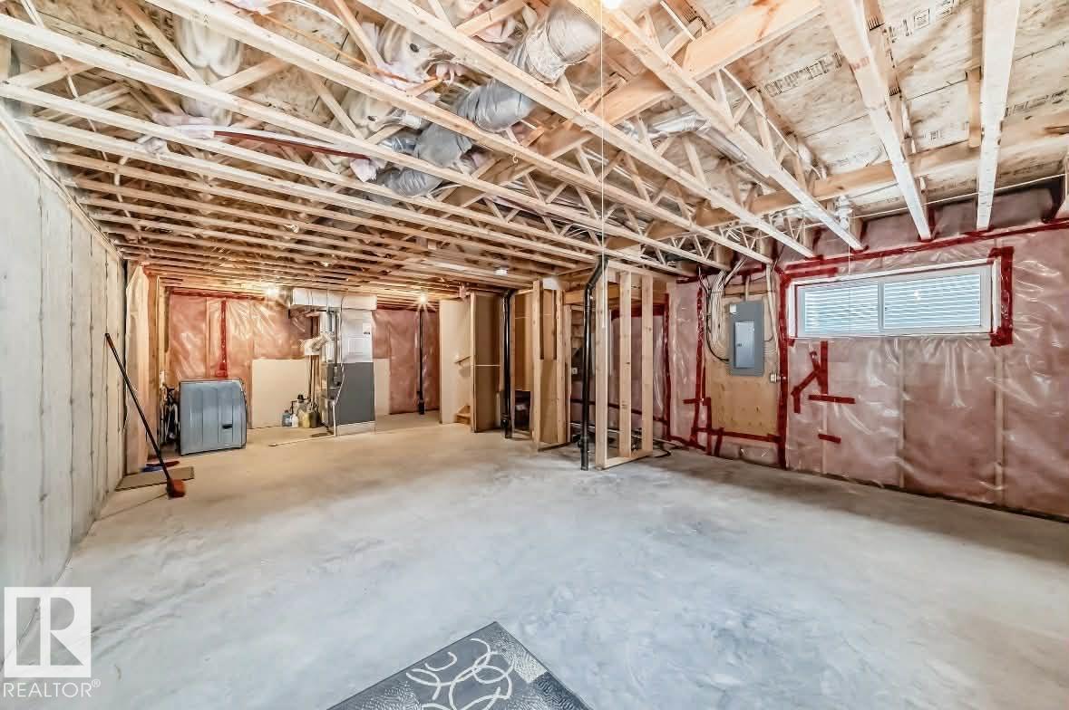 3008 17 AV AV NW NW, Edmonton