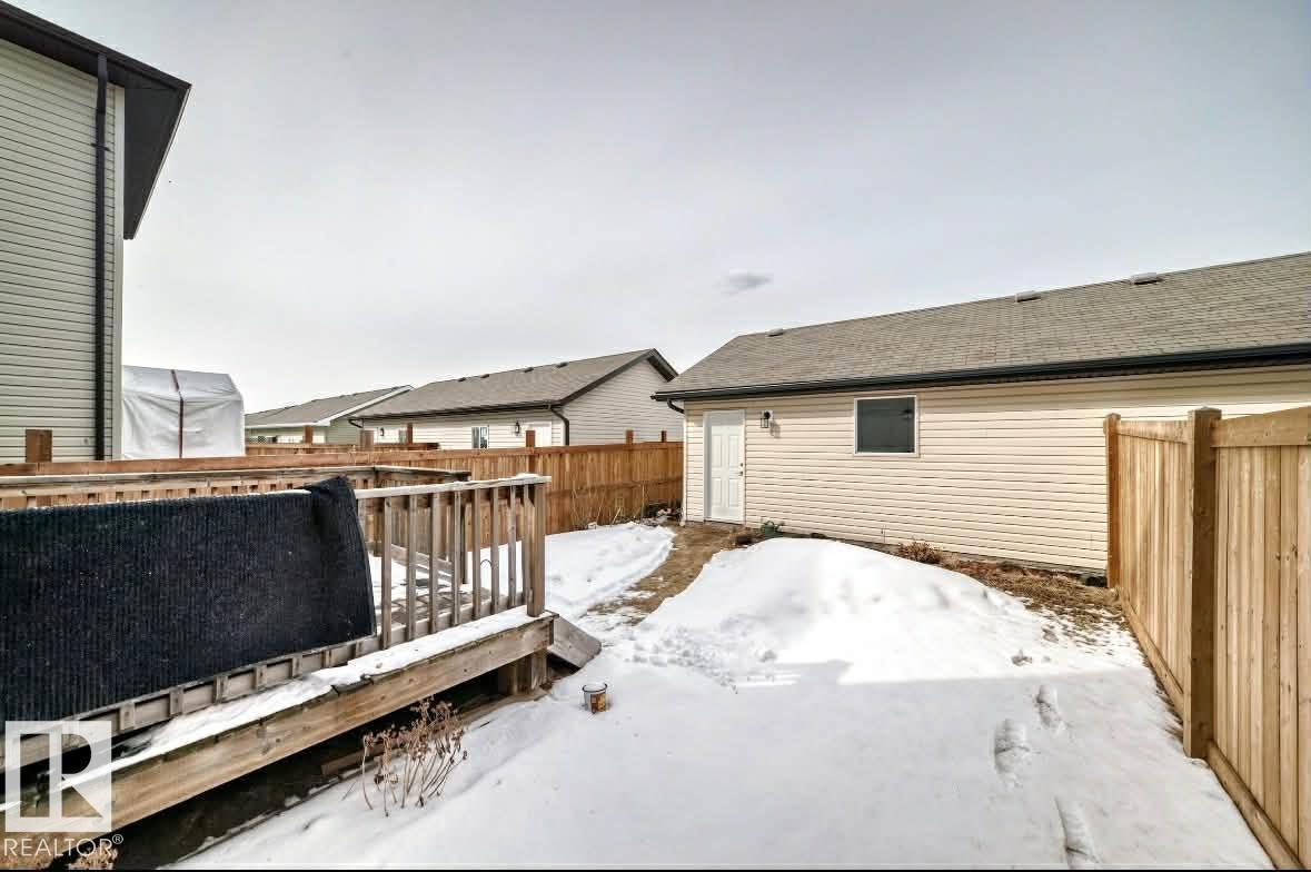 3008 17 AV AV NW NW, Edmonton