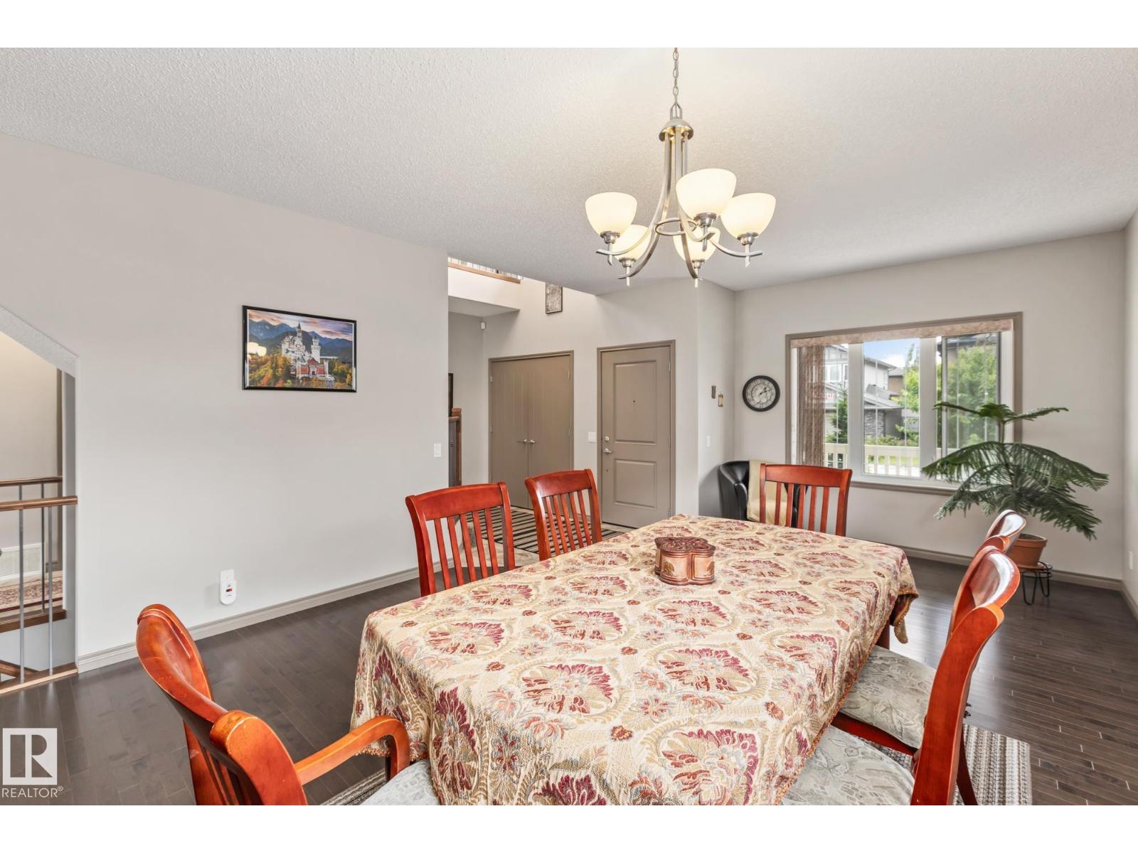 9520 206 ST NW, Edmonton