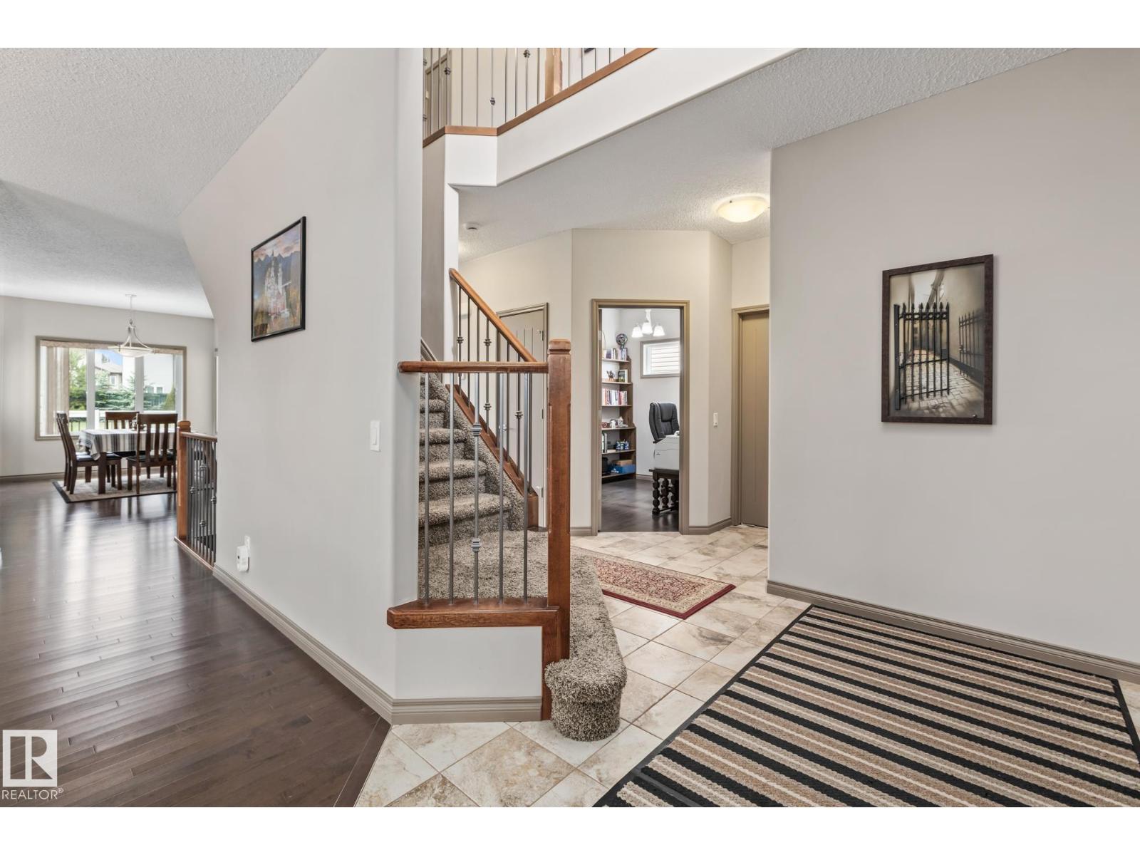 9520 206 ST NW, Edmonton