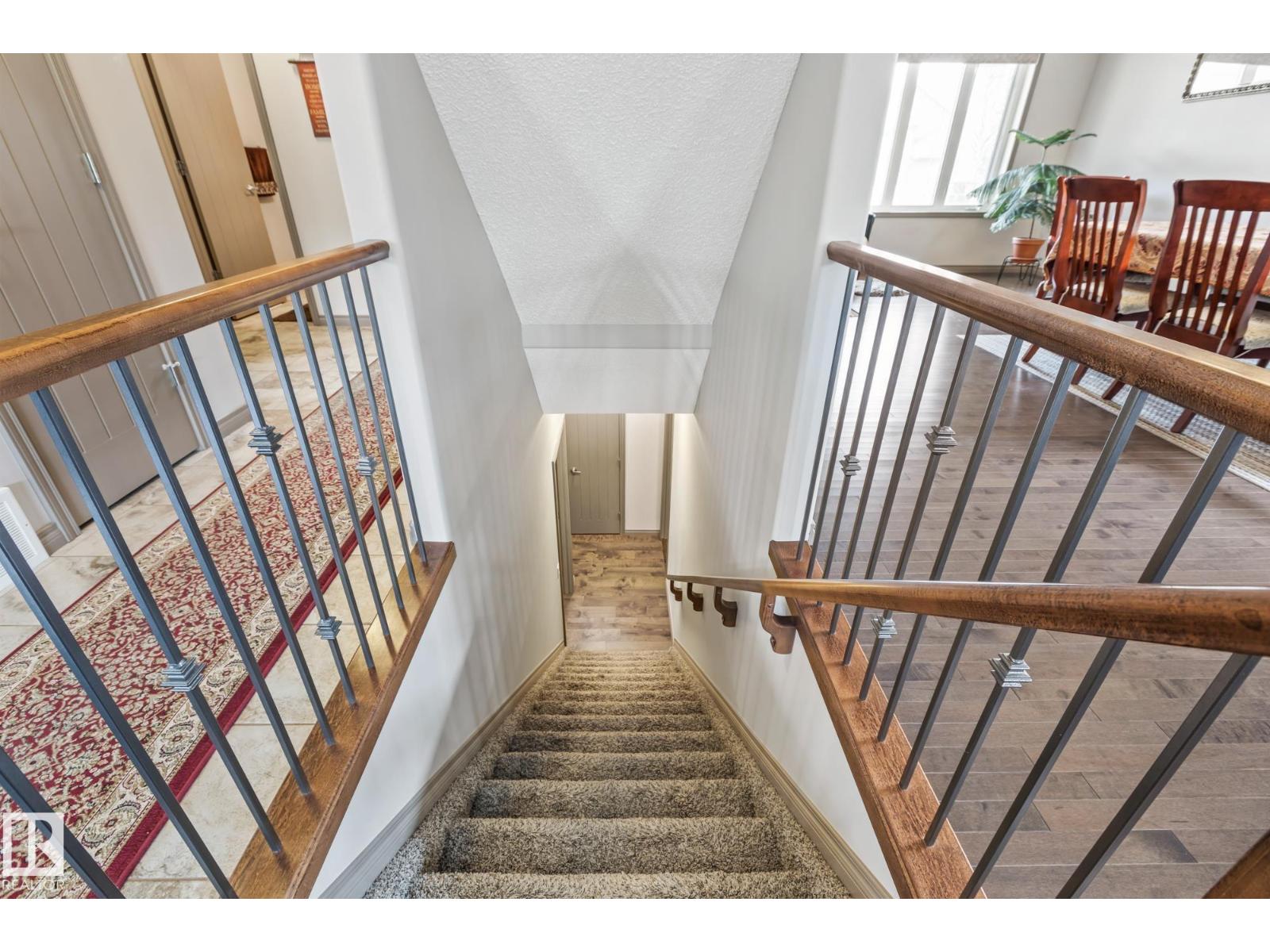 9520 206 ST NW, Edmonton