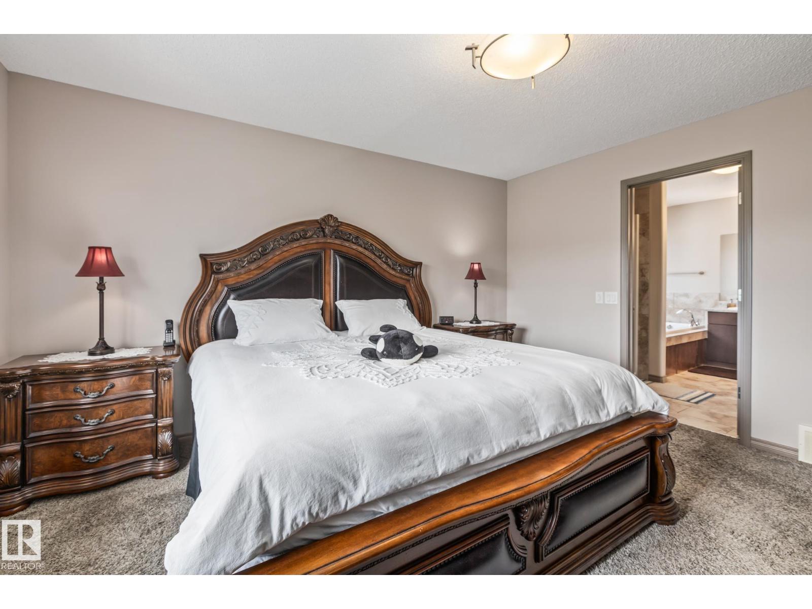 9520 206 ST NW, Edmonton