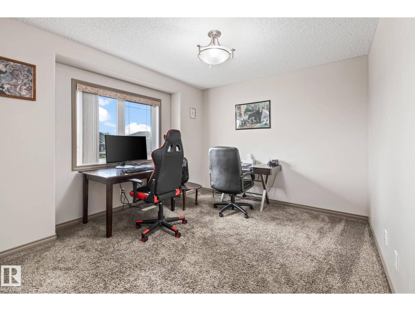 9520 206 ST NW, Edmonton