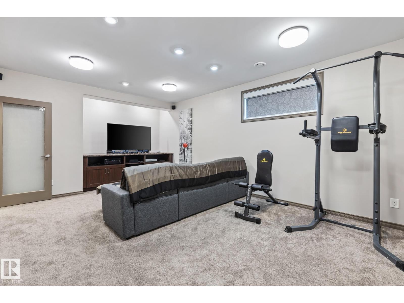 9520 206 ST NW, Edmonton