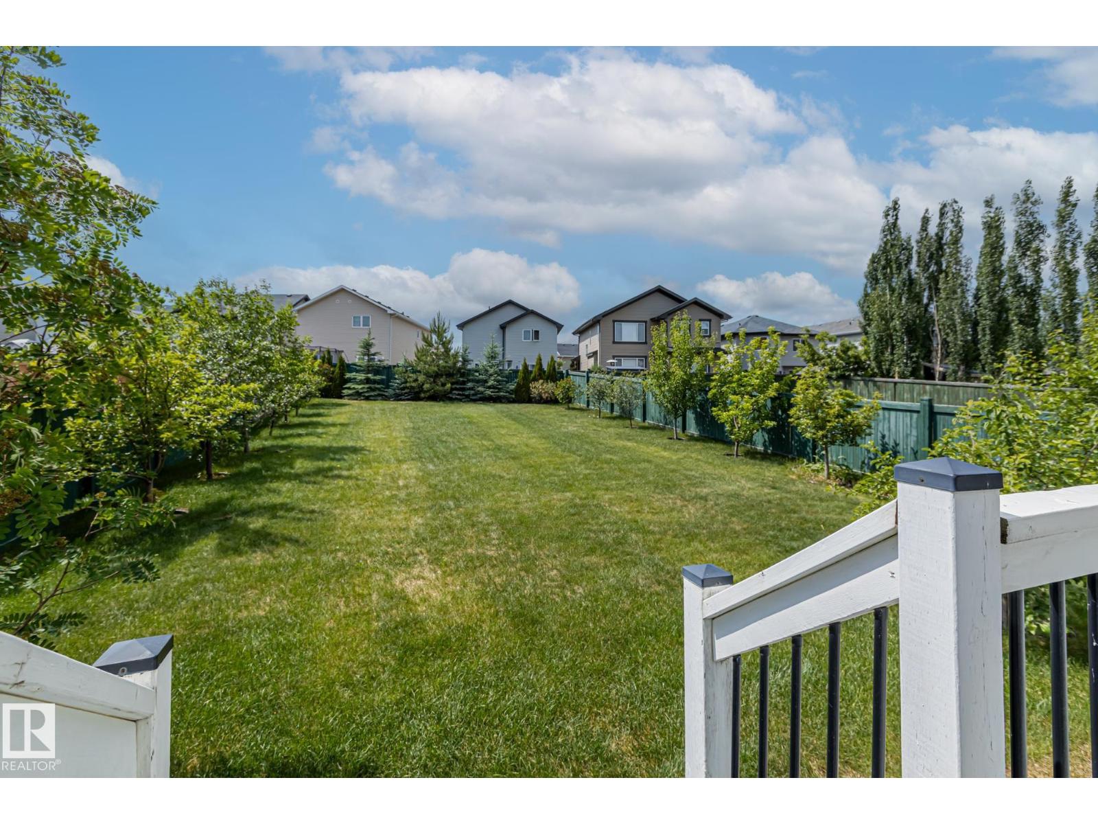 9520 206 ST NW, Edmonton