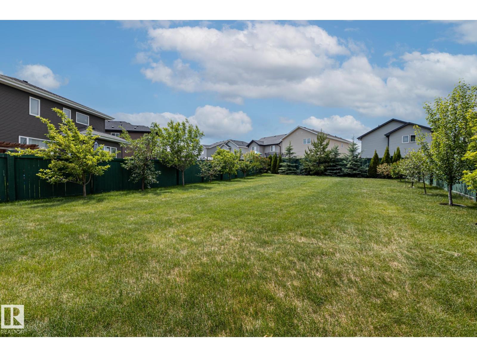 9520 206 ST NW, Edmonton