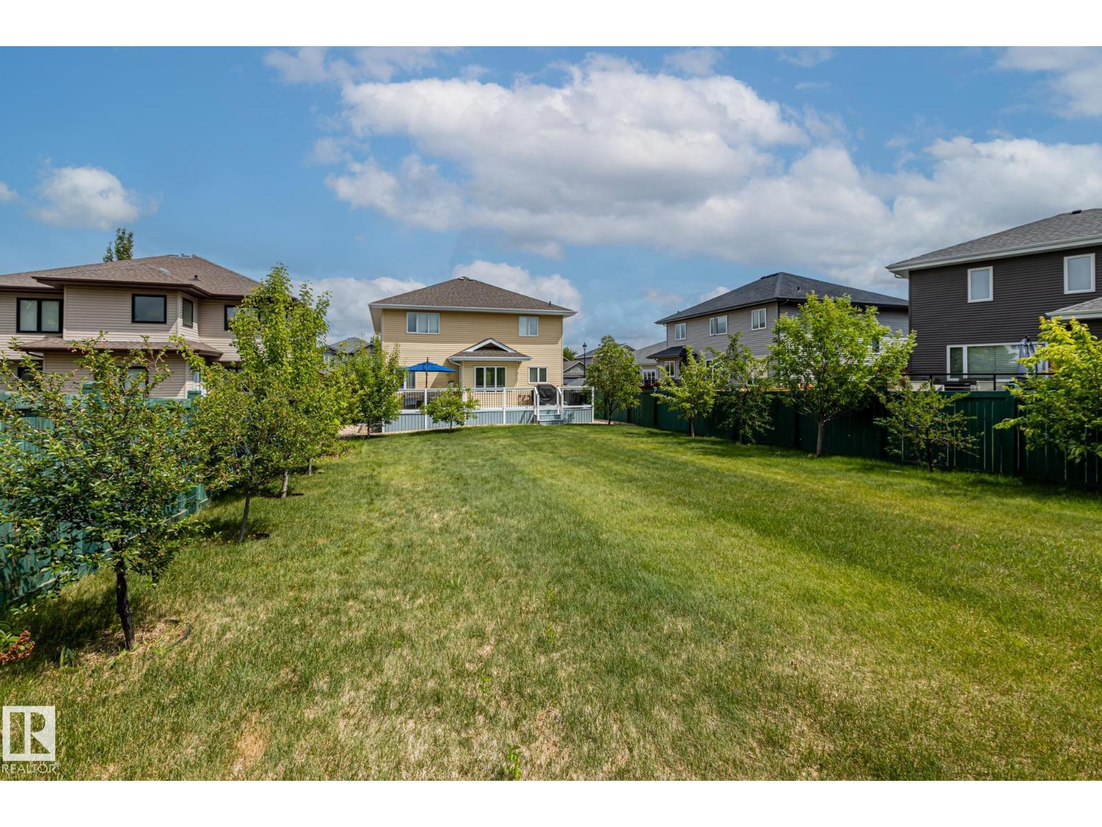 9520 206 ST NW, Edmonton