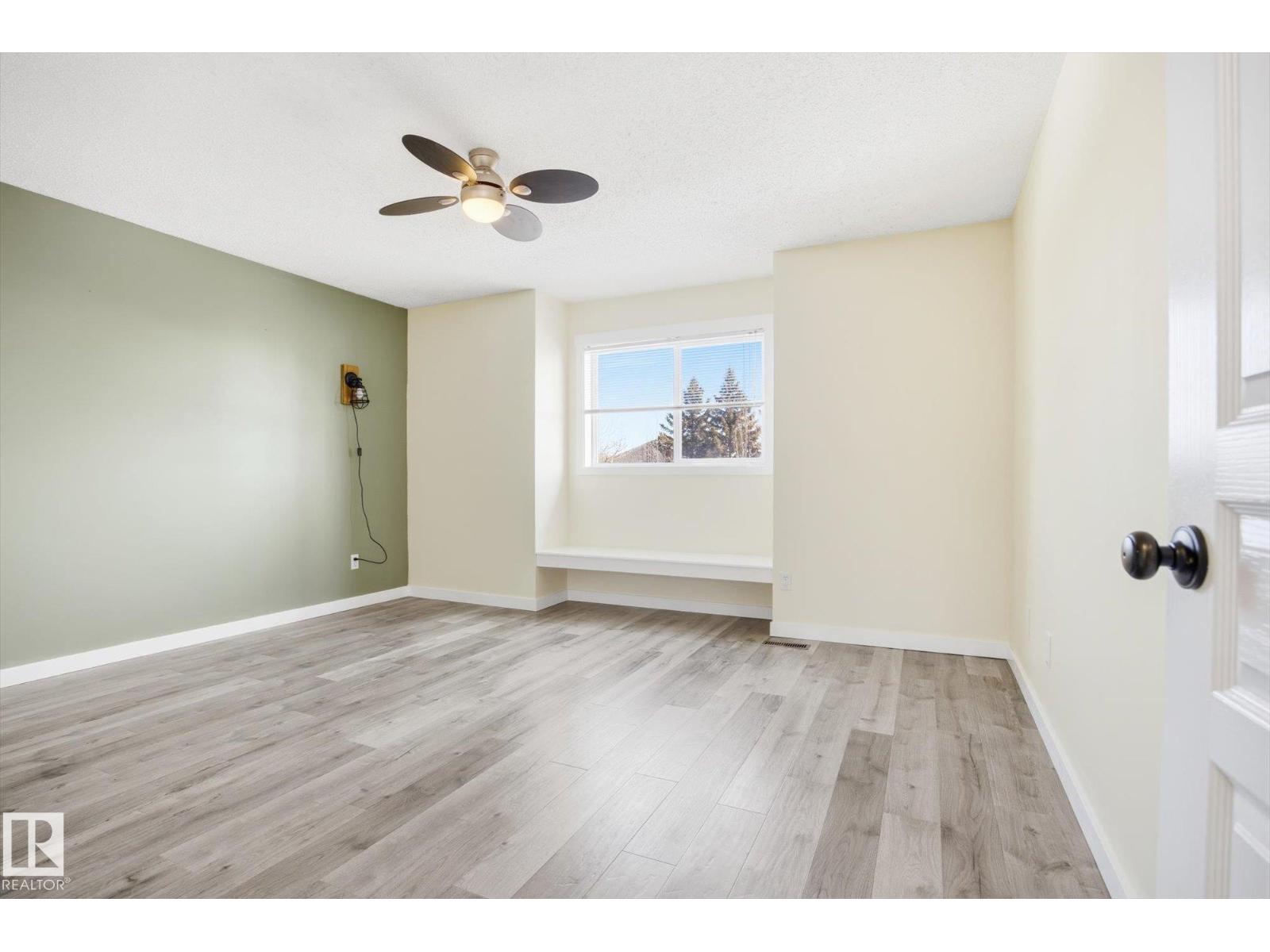 201 FOXBORO CT, Sherwood Park