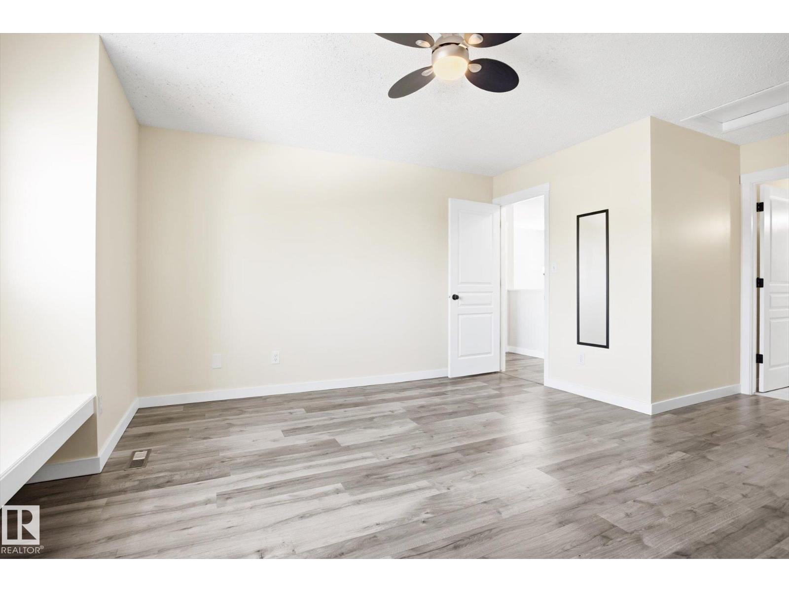 201 FOXBORO CT, Sherwood Park