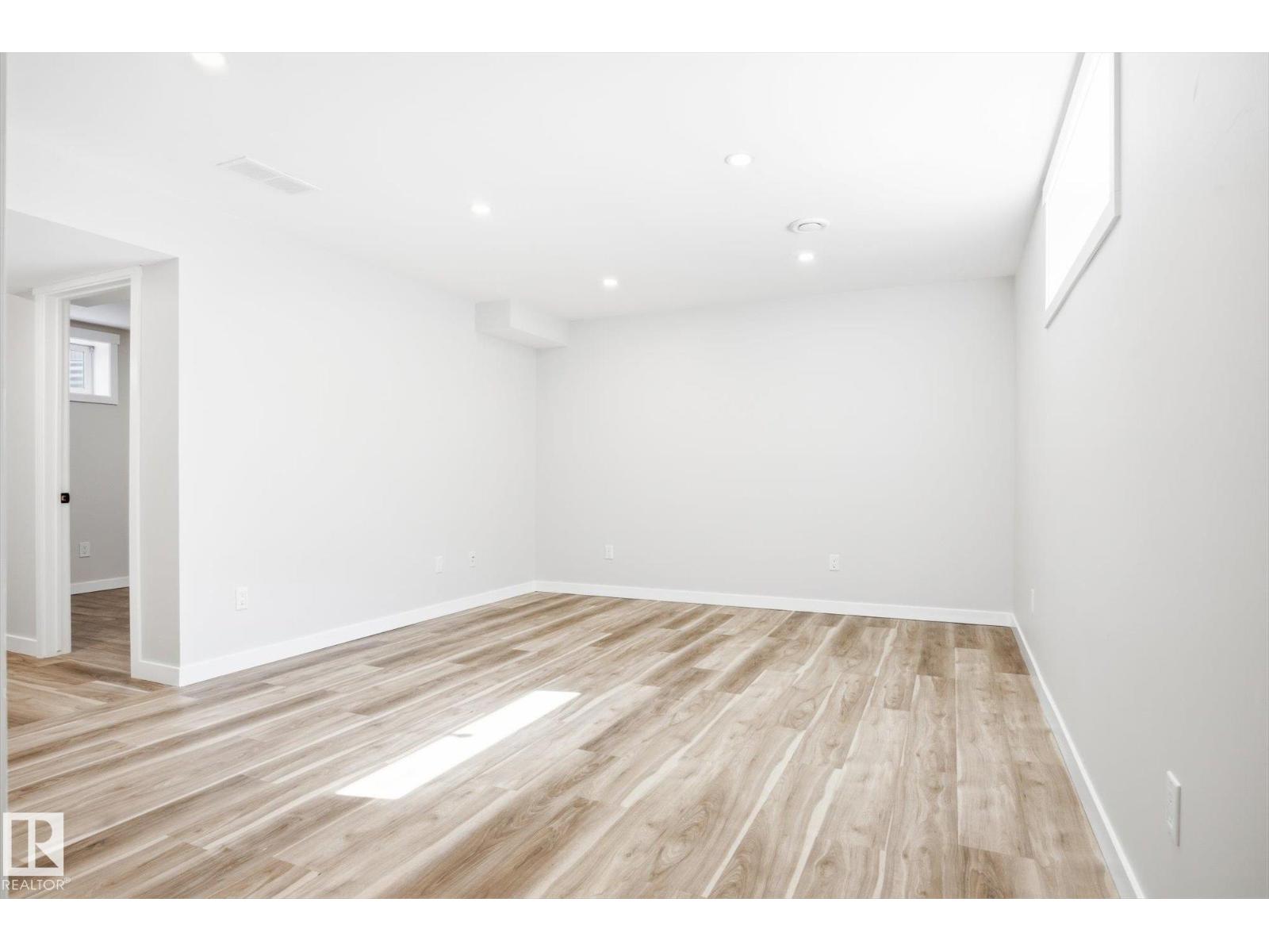 201 FOXBORO CT, Sherwood Park