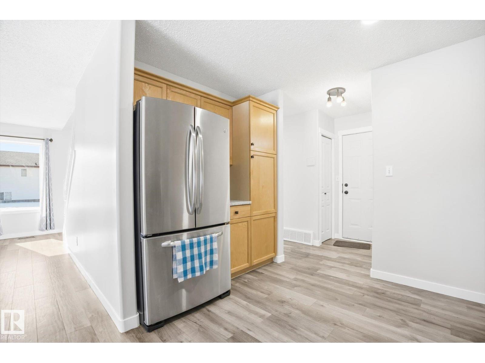 201 FOXBORO CT, Sherwood Park