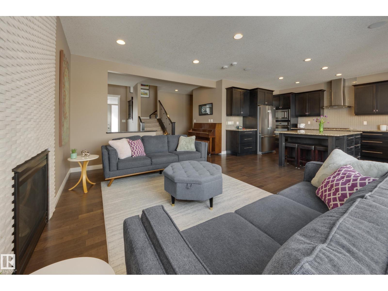 3825 Agar Green SW, Edmonton