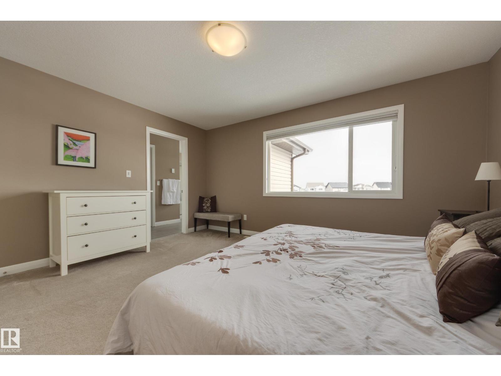 3825 Agar Green SW, Edmonton