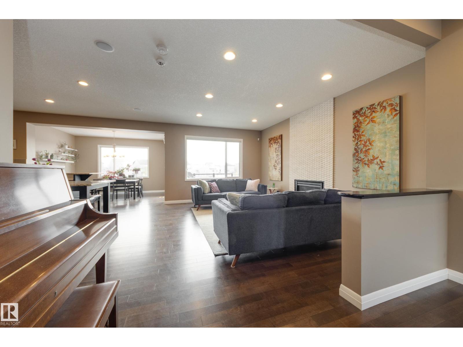 3825 Agar Green SW, Edmonton