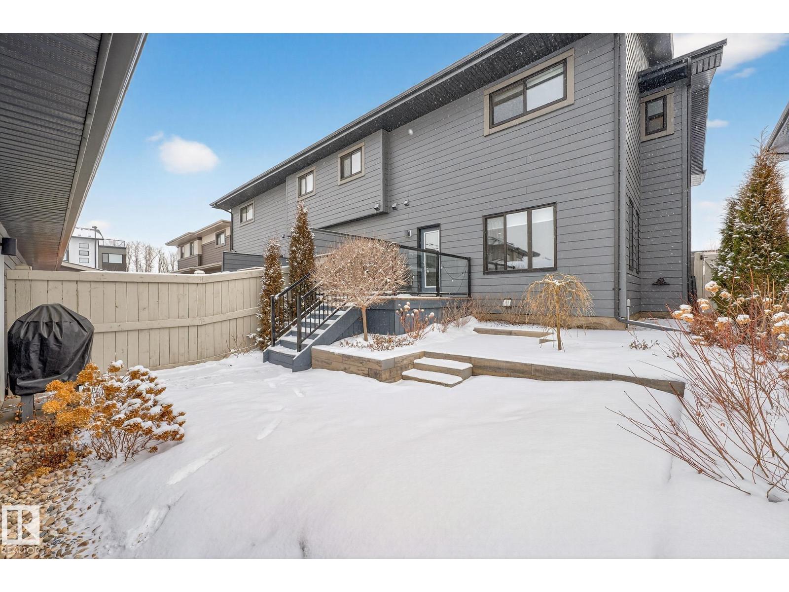 12 AMESBURY WD, Sherwood Park