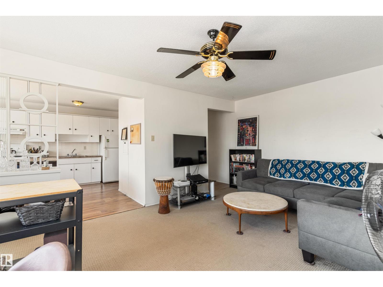 #18 10812 115 ST NW, Edmonton