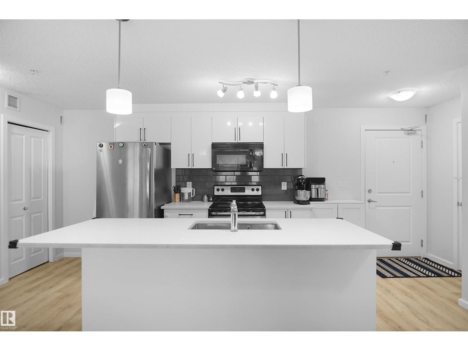 #103 3353 16A AV NW, Edmonton