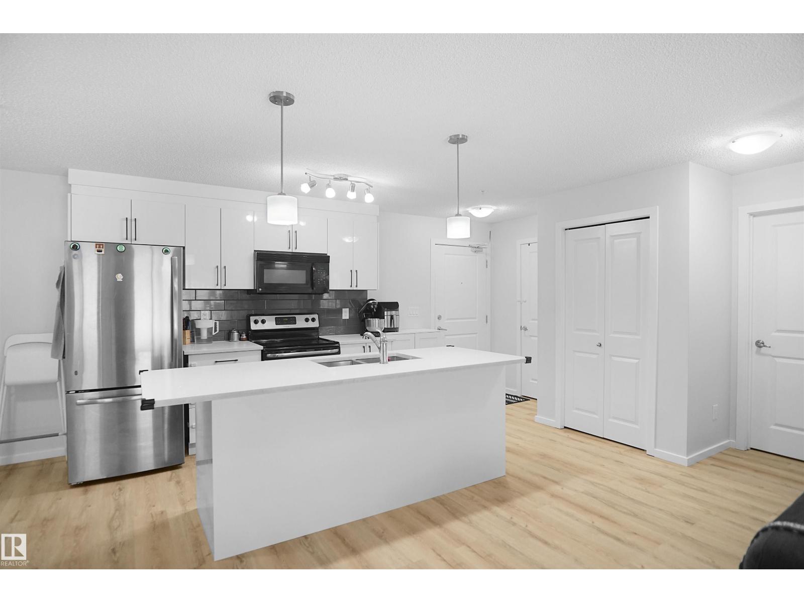 #103 3353 16A AV NW, Edmonton