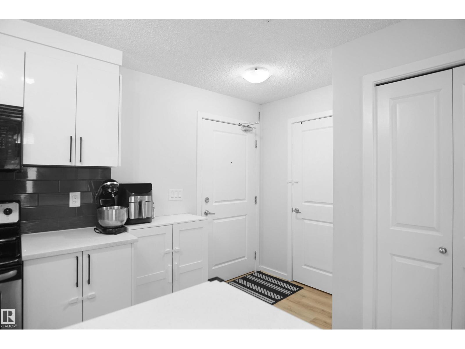 #103 3353 16A AV NW, Edmonton