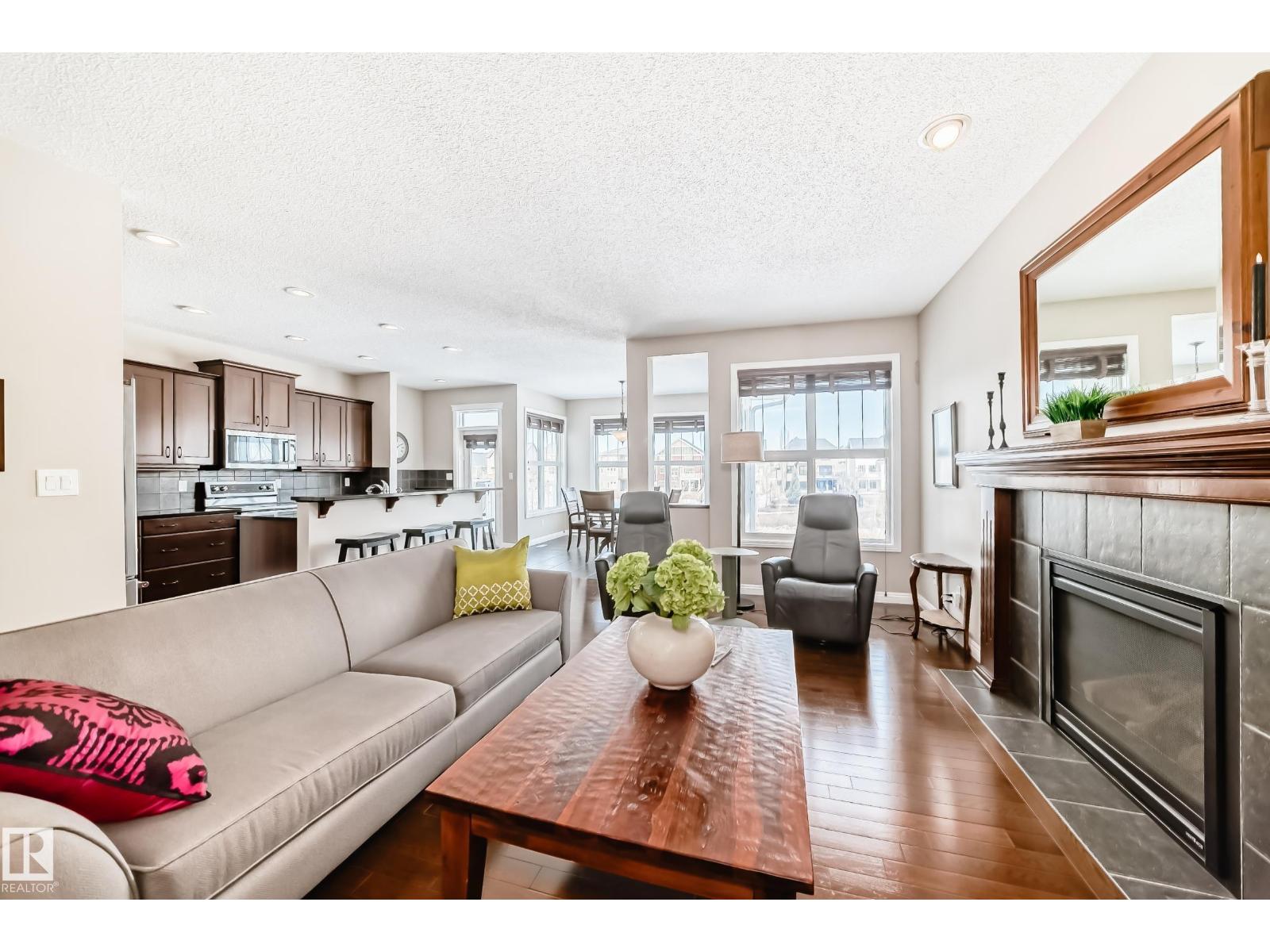 2326 FREZENBERG AV NW, Edmonton