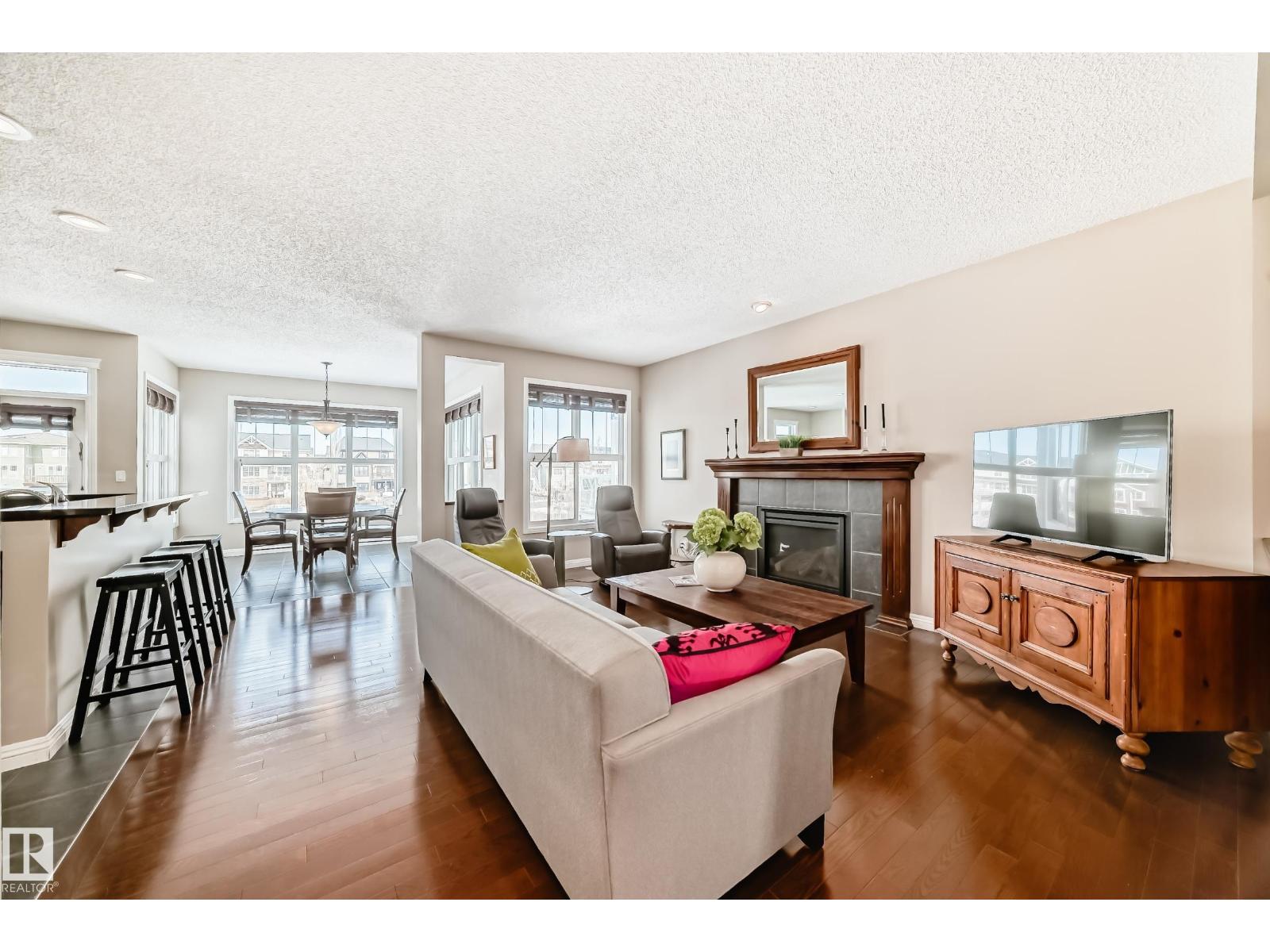 2326 FREZENBERG AV NW, Edmonton