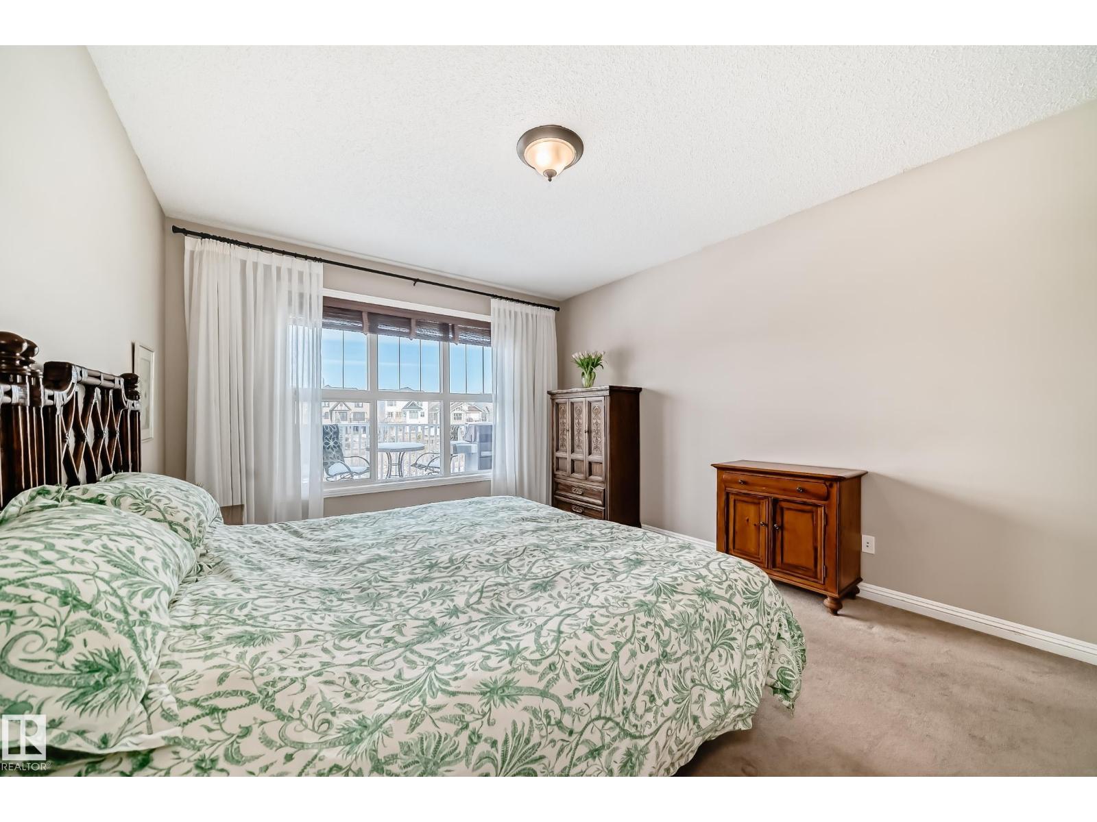 2326 FREZENBERG AV NW, Edmonton