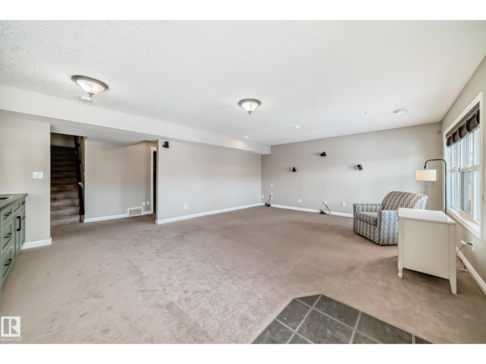 2326 FREZENBERG AV NW, Edmonton