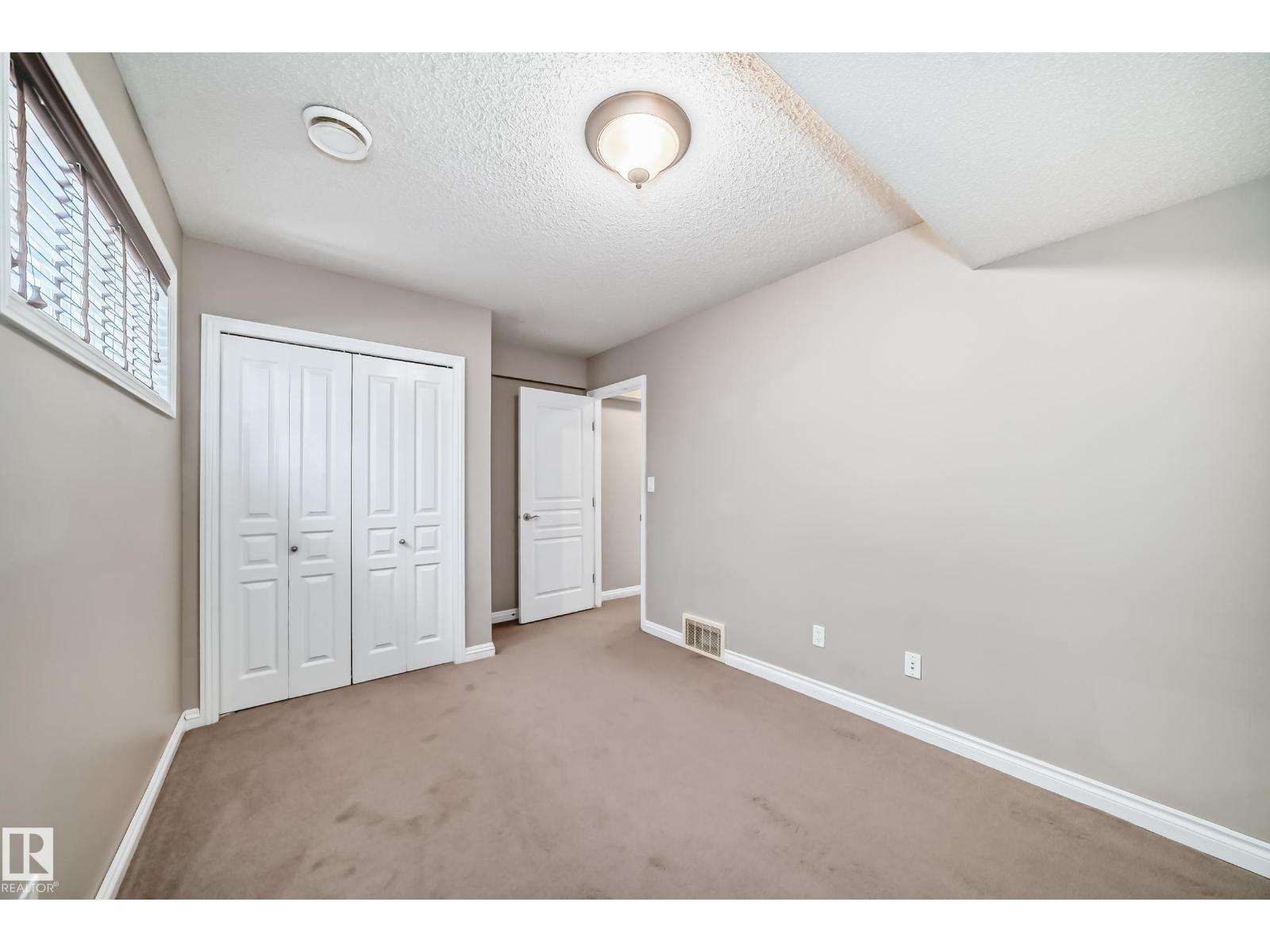 2326 FREZENBERG AV NW, Edmonton