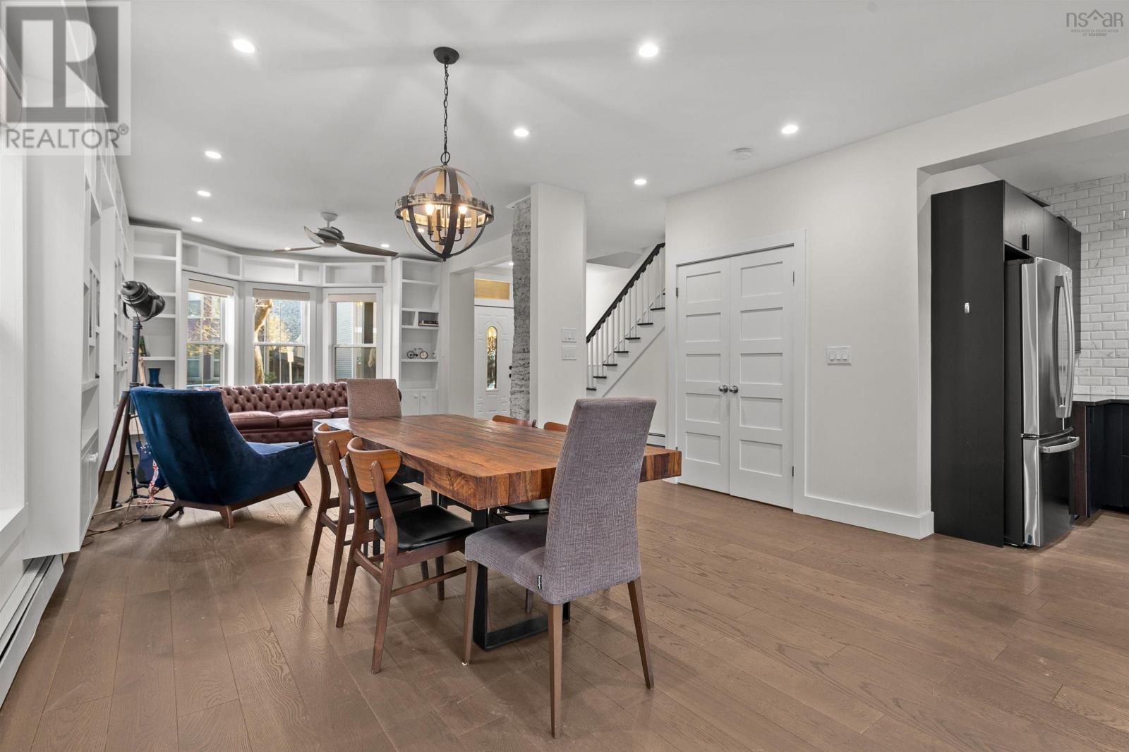 Property 16 of 50 of 5567 Black Street