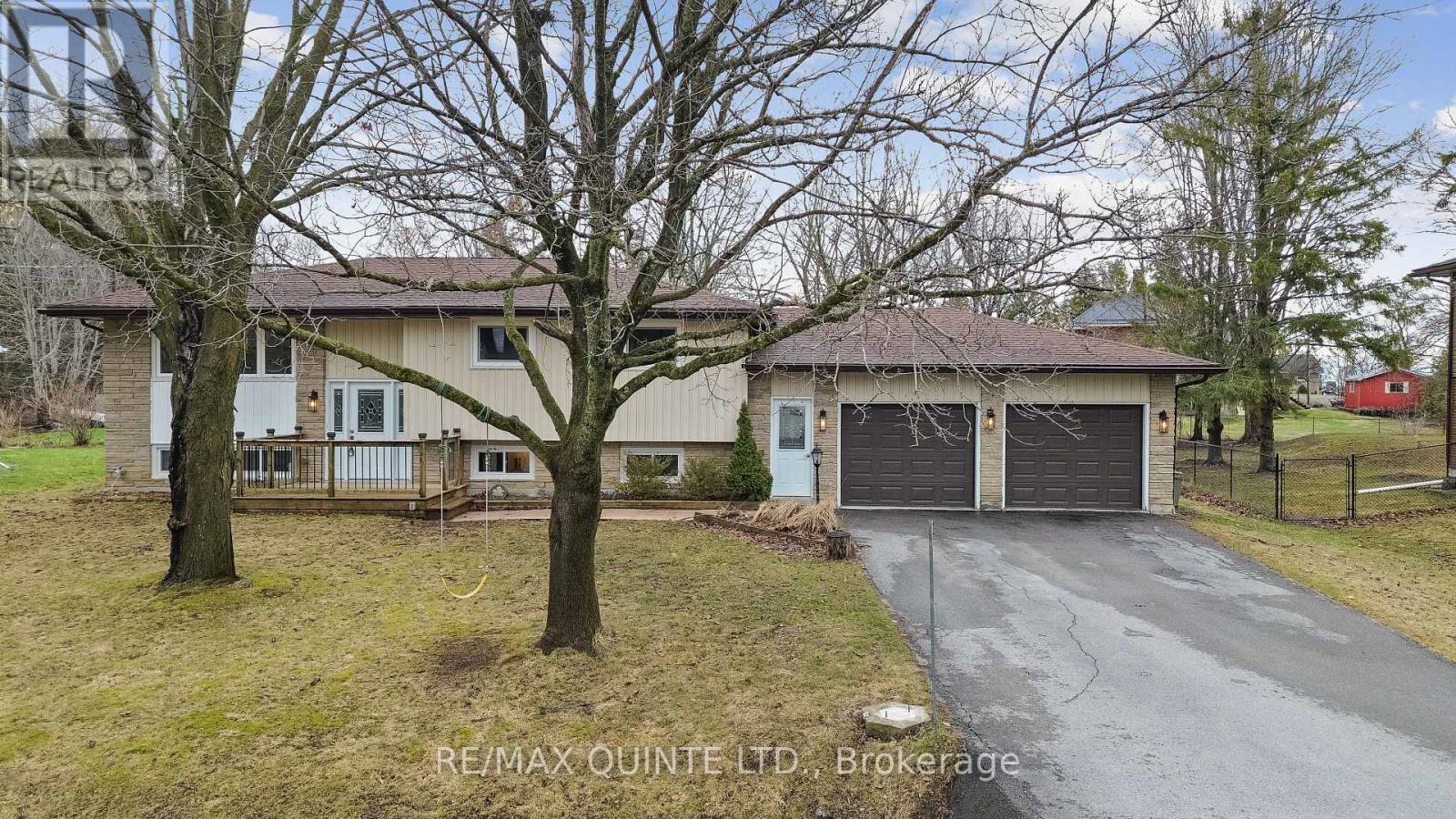 20 TAYLOR DRIVE, Prince Edward County (Ameliasburg Ward), Ontario