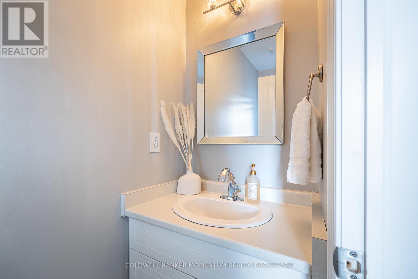 19 KENMAR COURT - 7