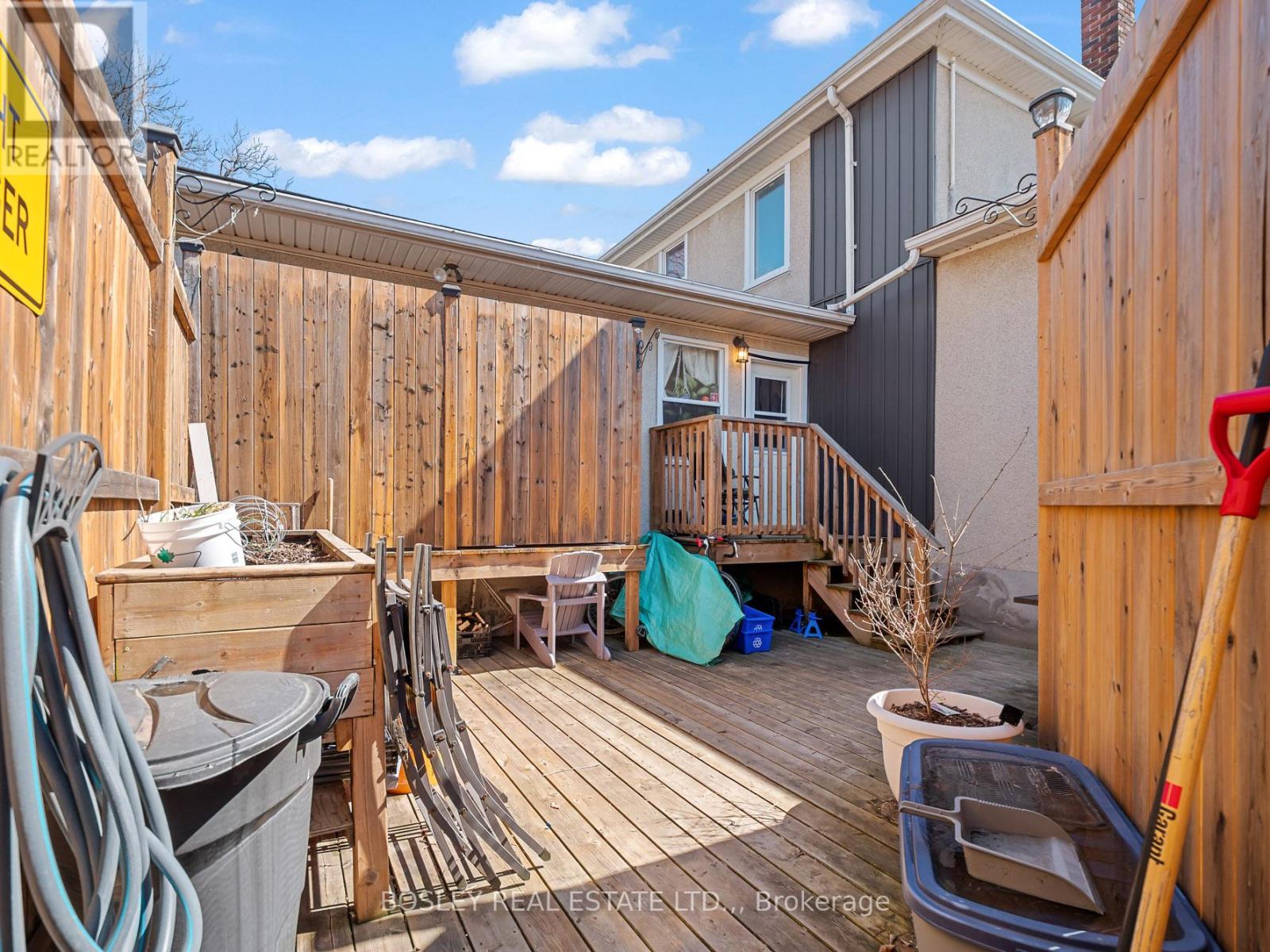 121 OAKDALE AVENUE - 11