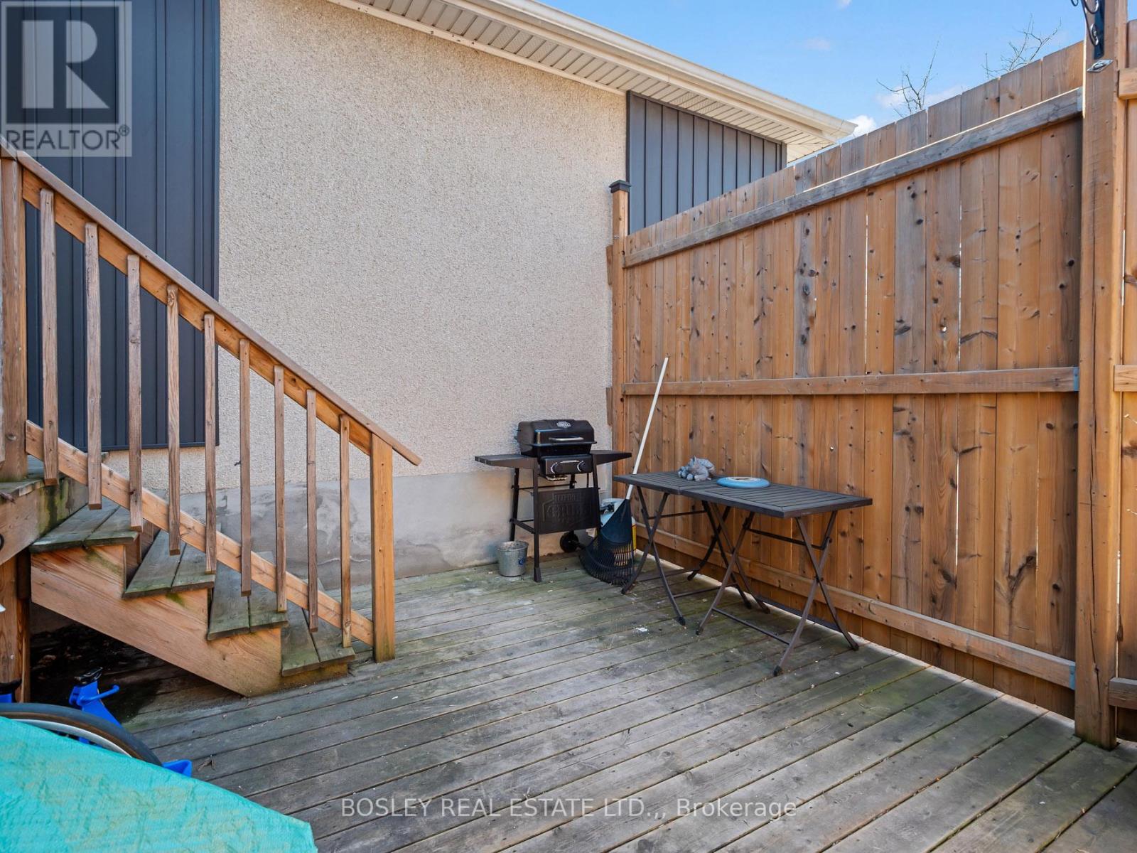 121 OAKDALE AVENUE - 12