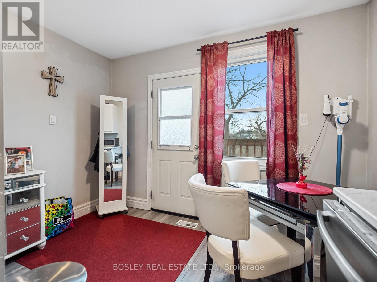 121 OAKDALE AVENUE - 14