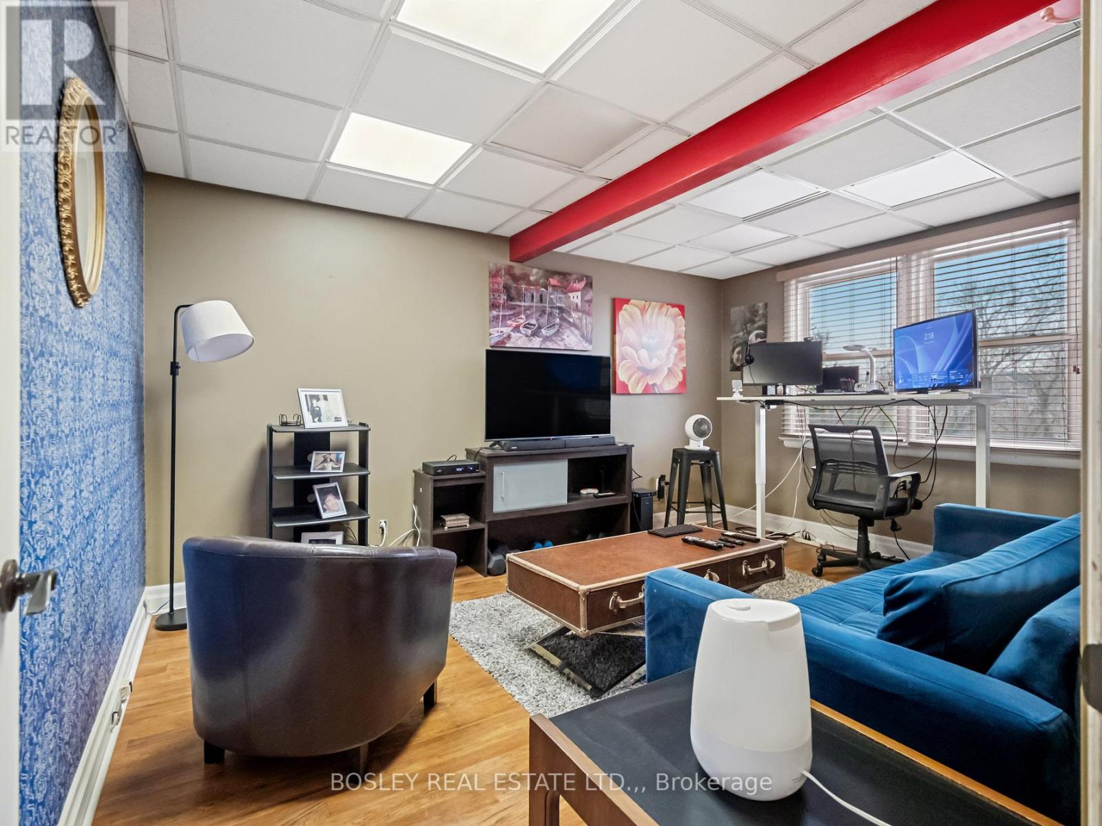 121 OAKDALE AVENUE - 18