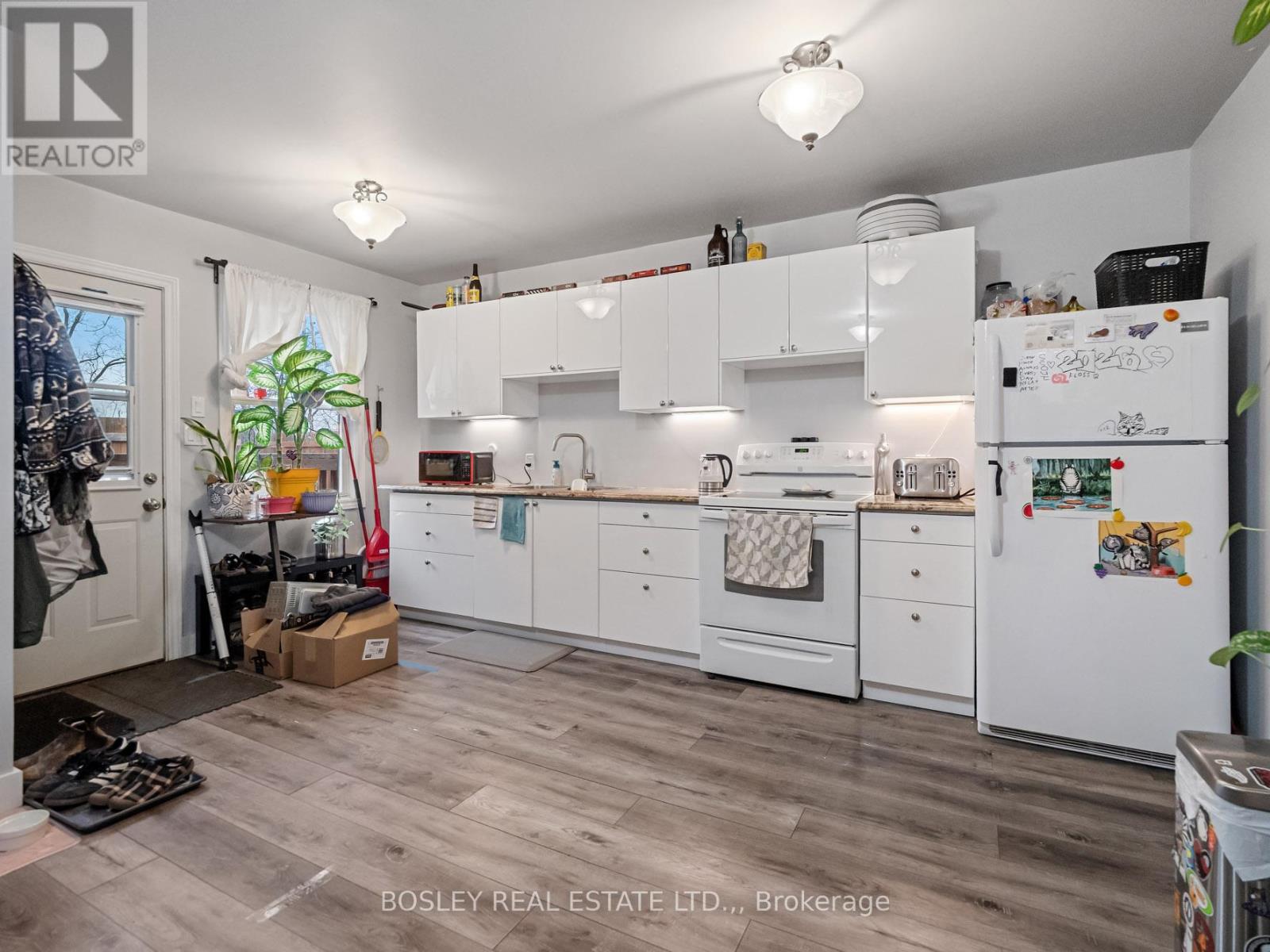 121 OAKDALE AVENUE - Image 2