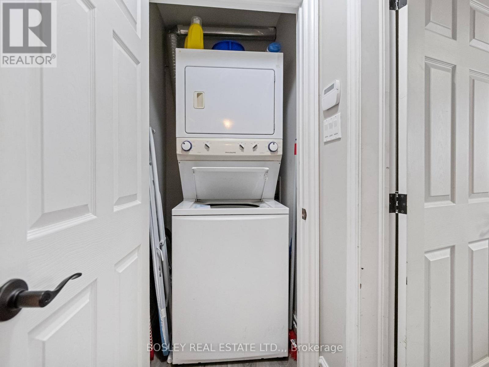 121 OAKDALE AVENUE - 21